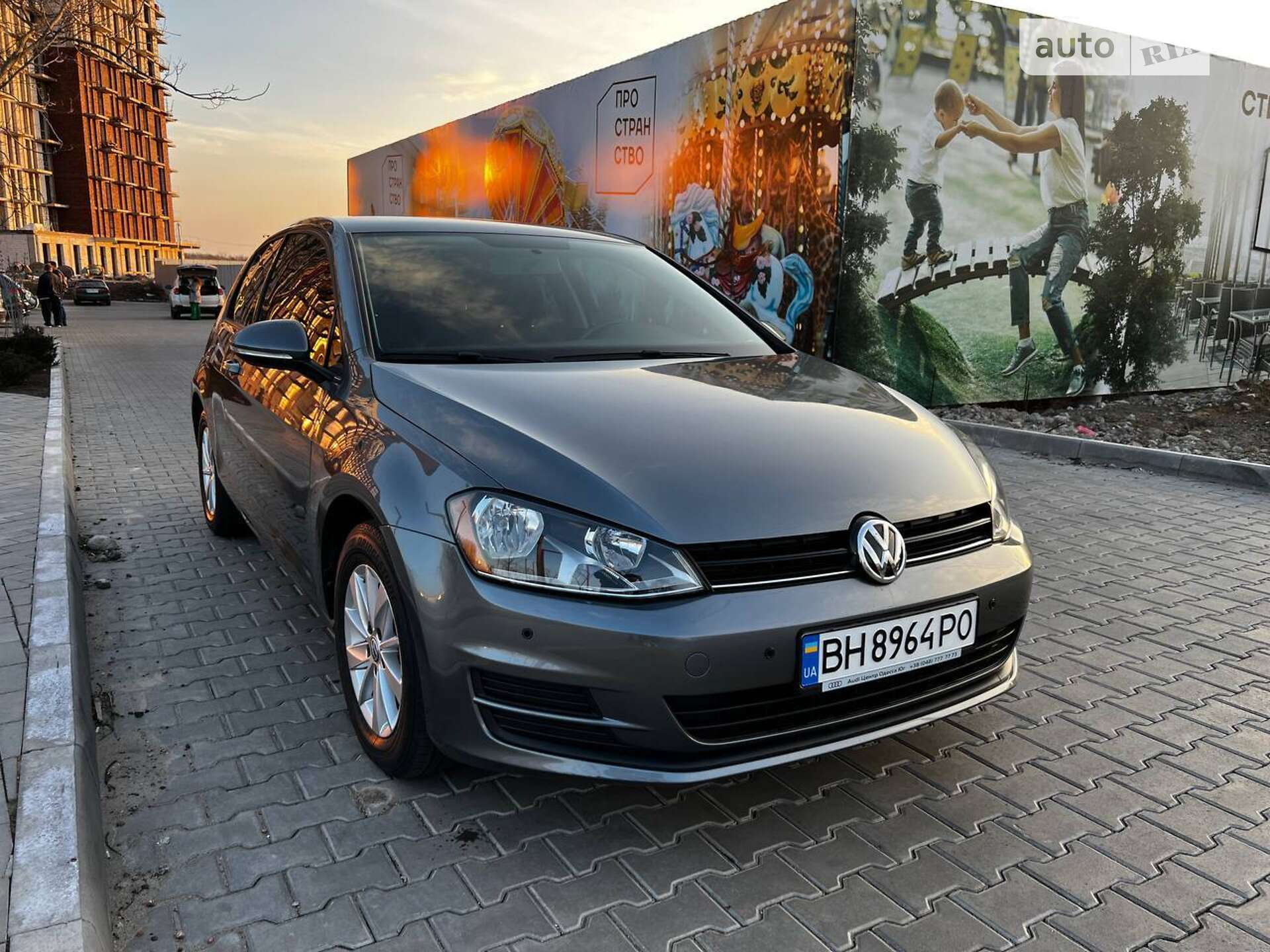 VOLKSWAGEN GOLF 2015