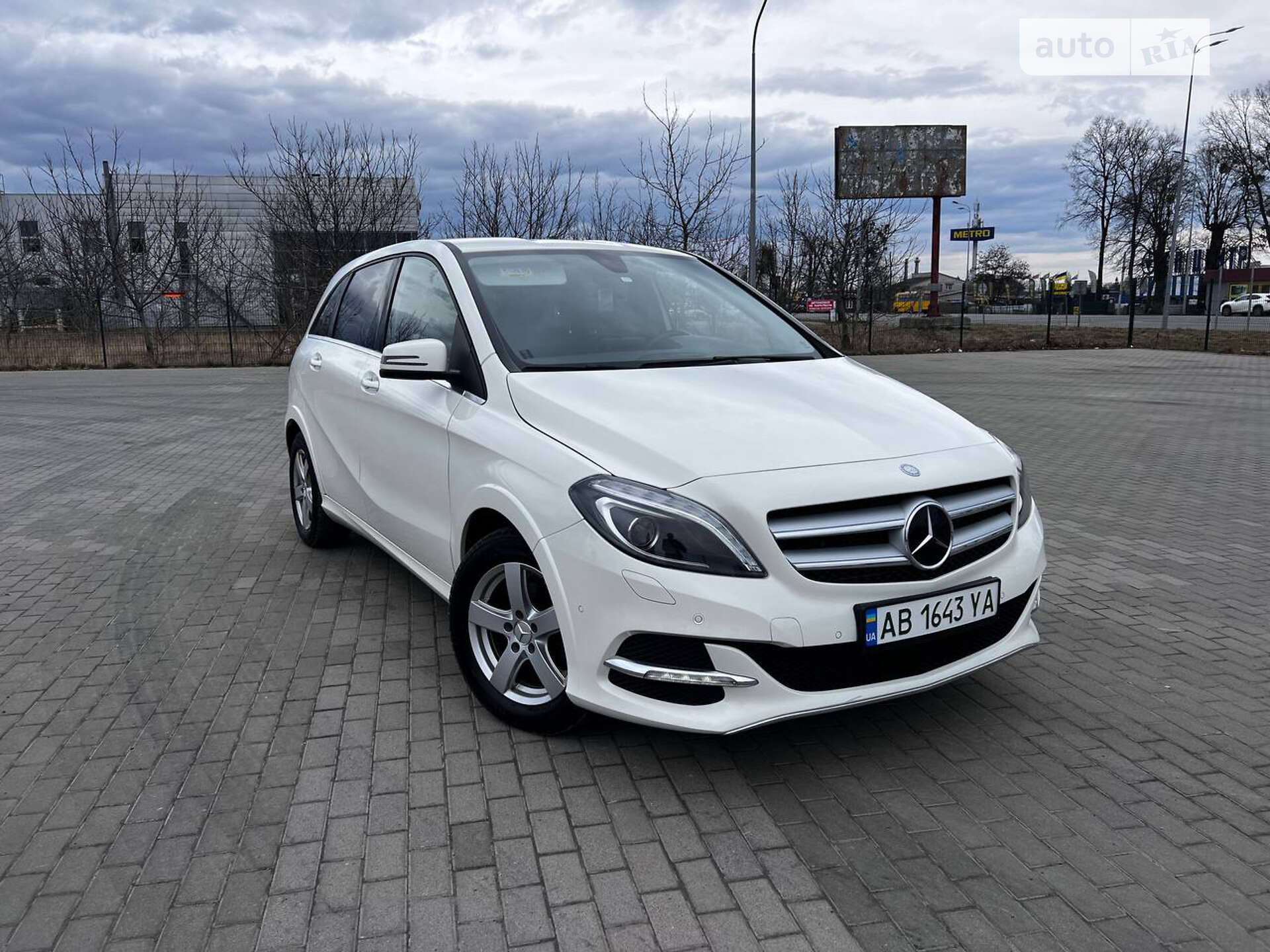 Mercedes-Benz B-Class 2016