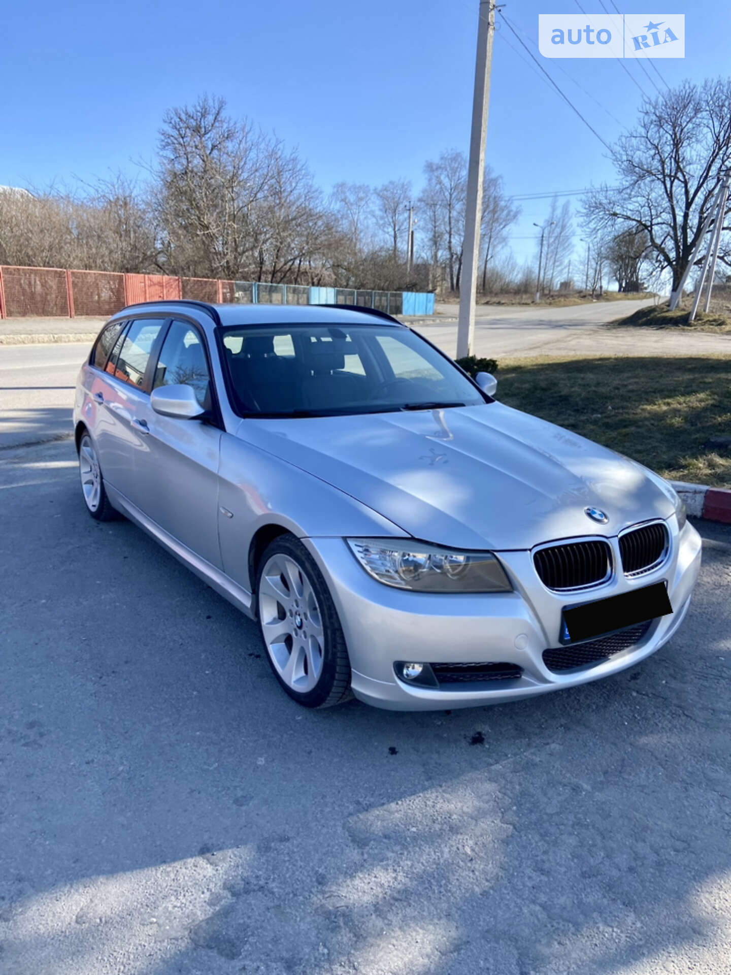 Головне фото звіту автомобіля BMW 320D 2010