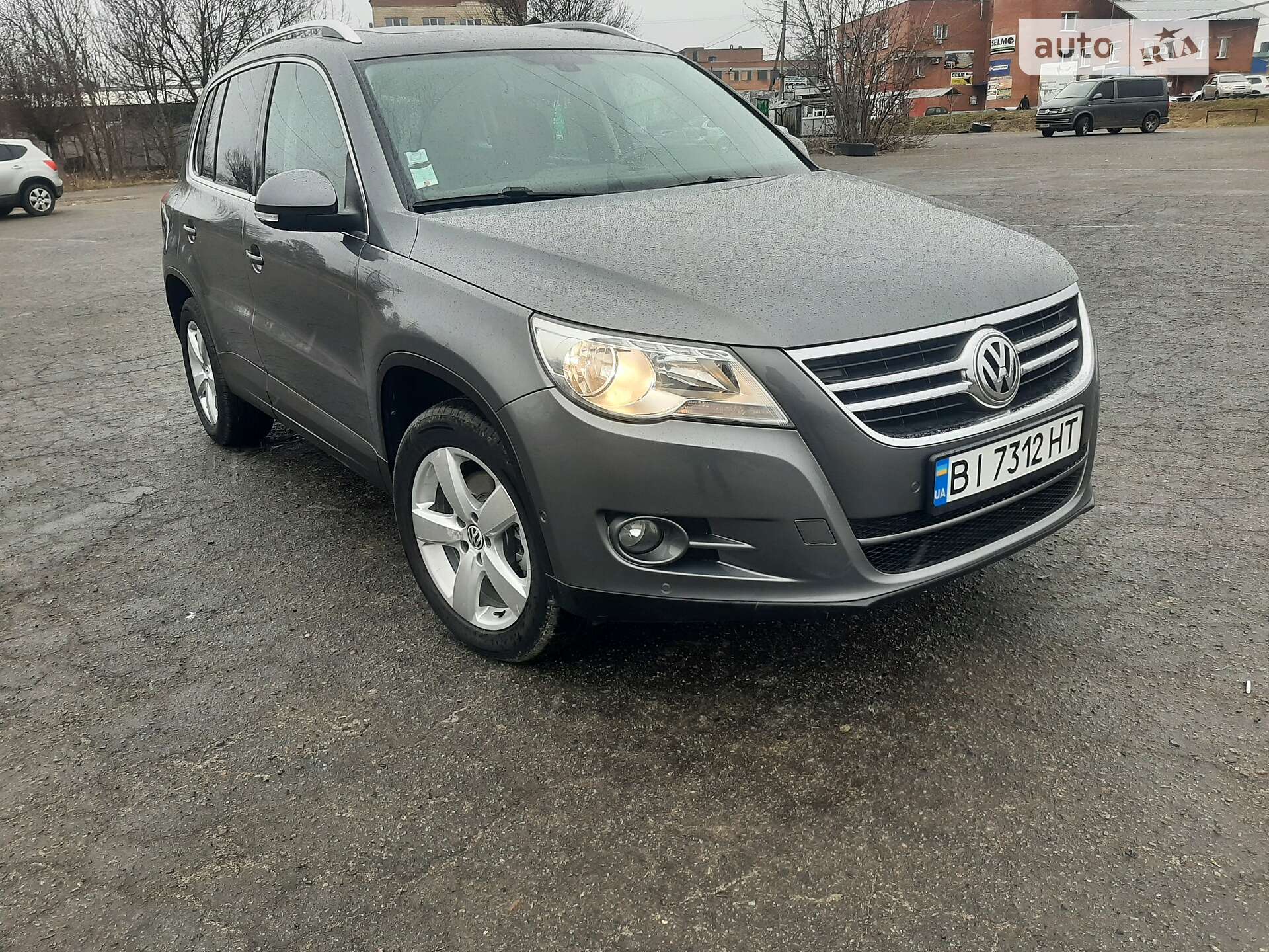 VOLKSWAGEN TIGUAN 2010
