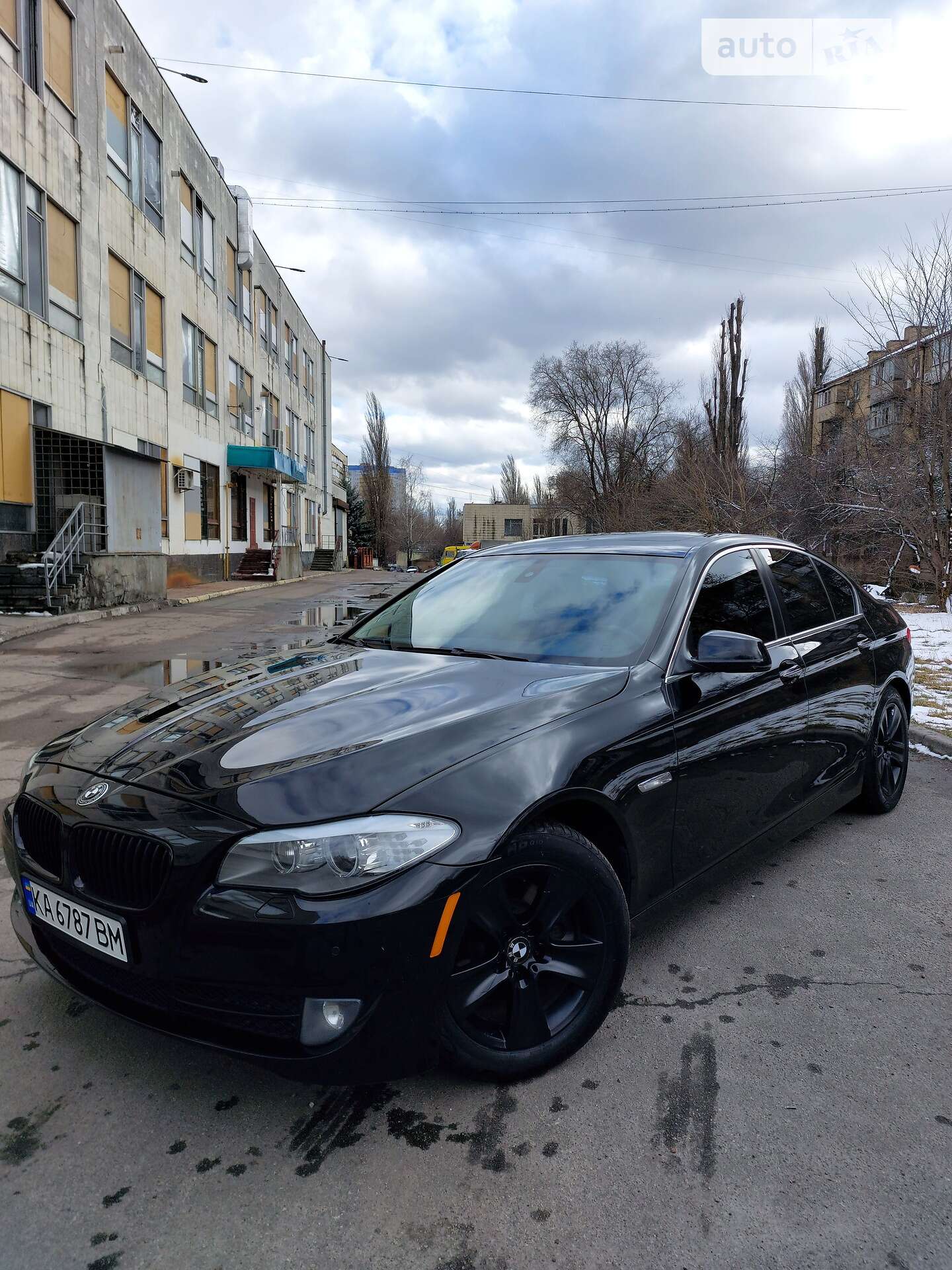 Головне фото звіту автомобіля BMW 528 2012