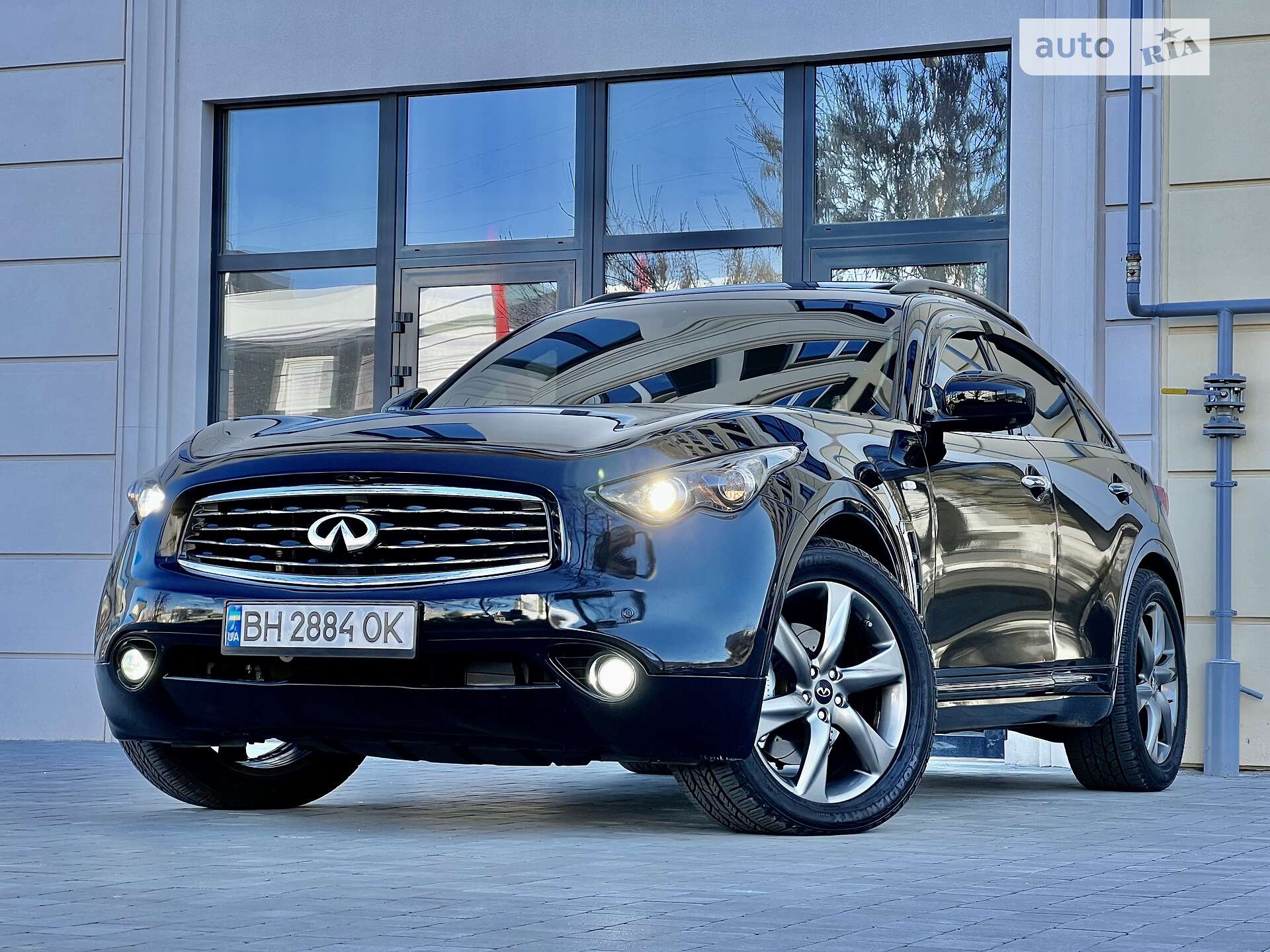 INFINITI FX37 2010