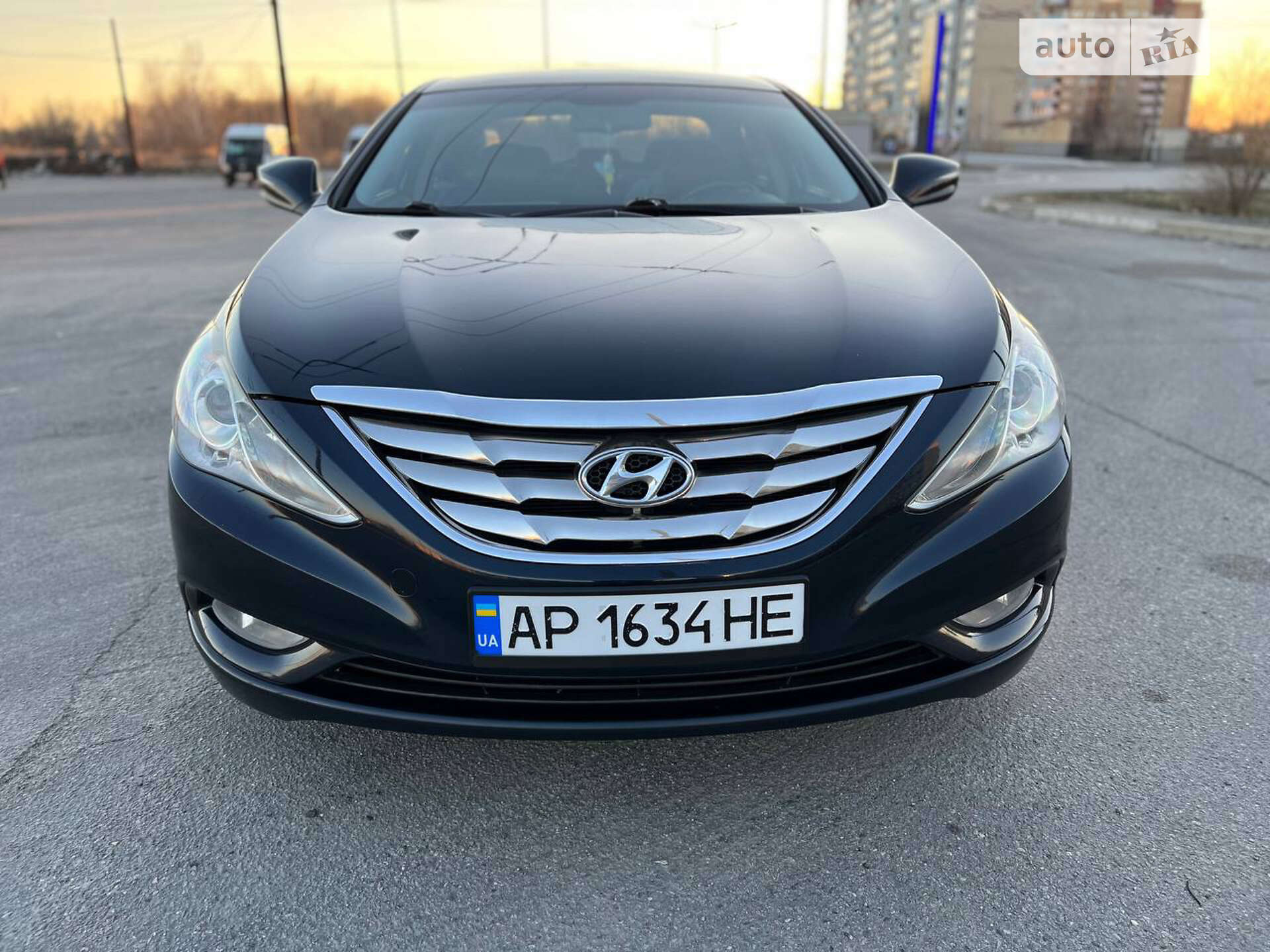 Головне фото звіту автомобіля HYUNDAI SONATA 2010