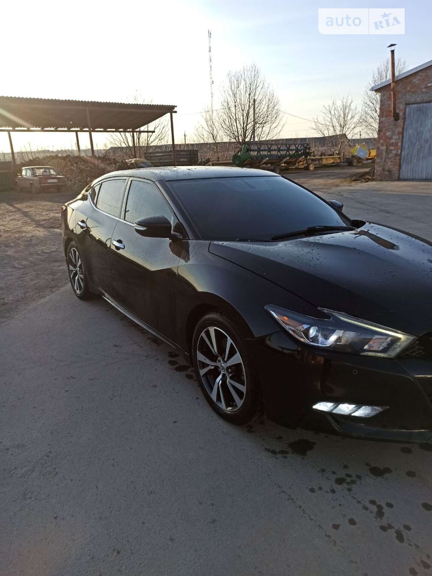 NISSAN MAXIMA 2016
