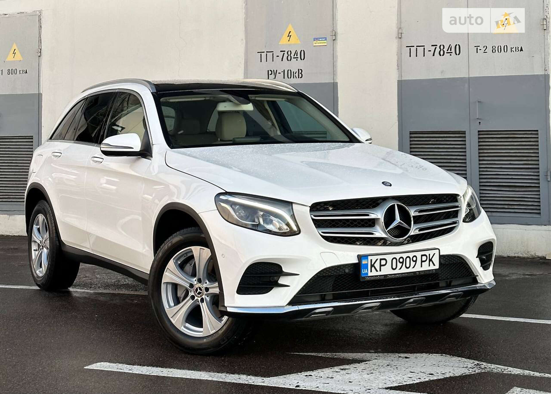 MERCEDES-BENZ GLC 300 2018