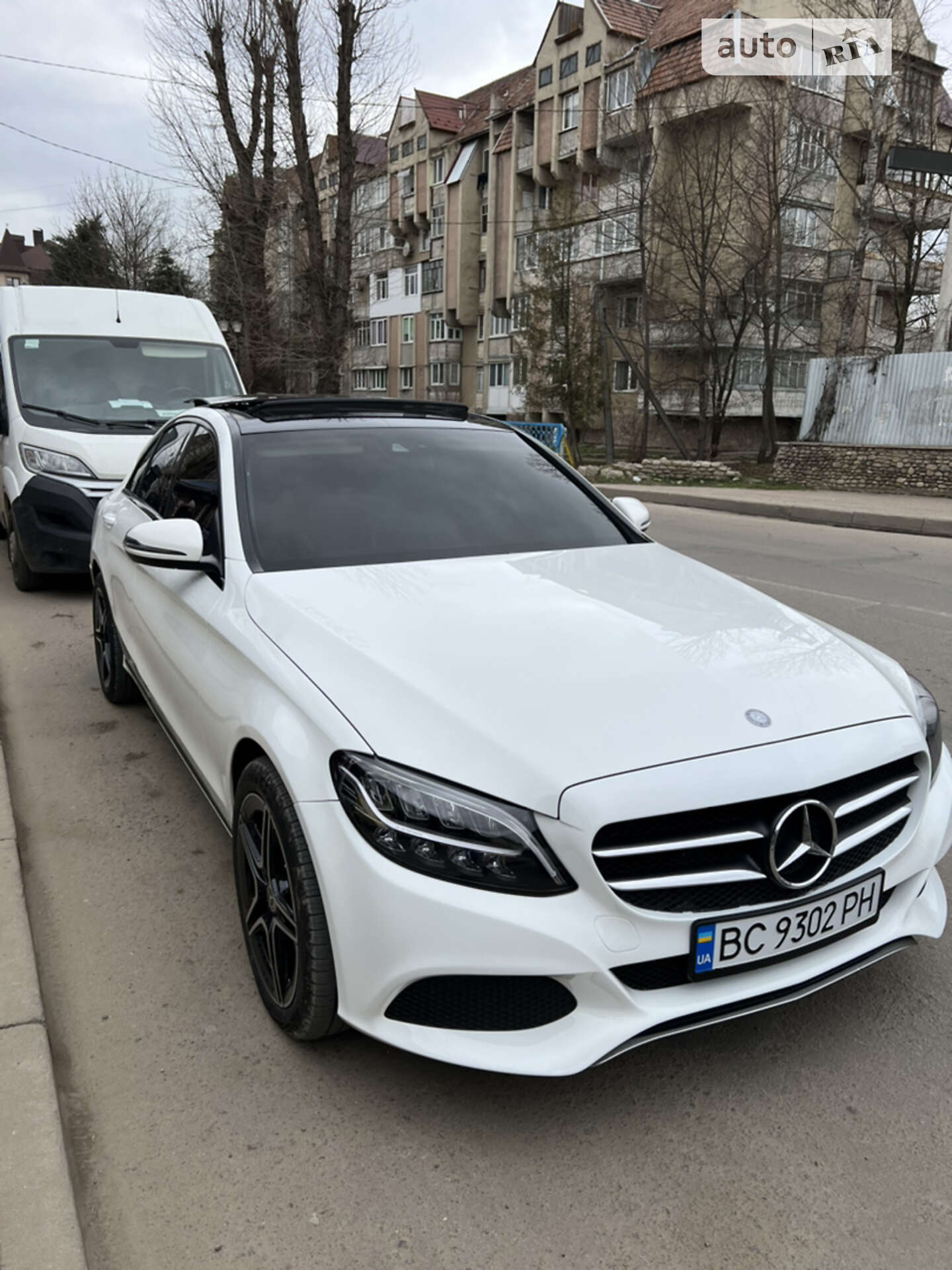 MERCEDES-BENZ C 300 2015