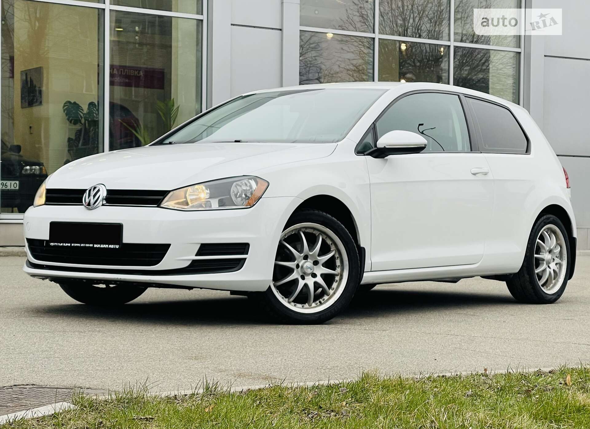 VOLKSWAGEN GOLF 2014