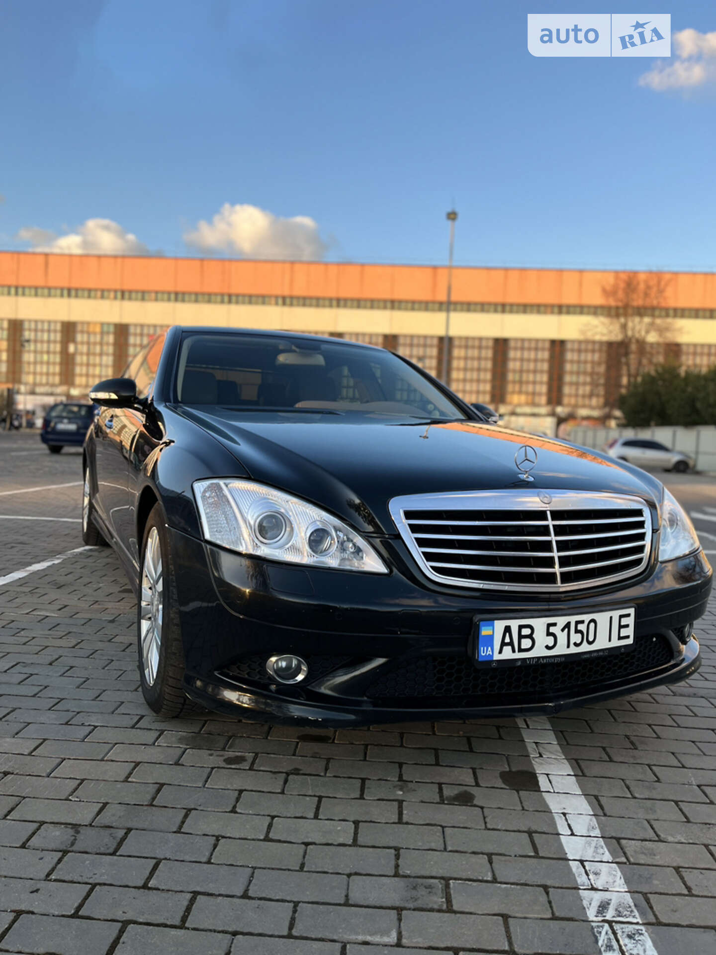 Головне фото звіту автомобіля MERCEDES-BENZ S 550 2007