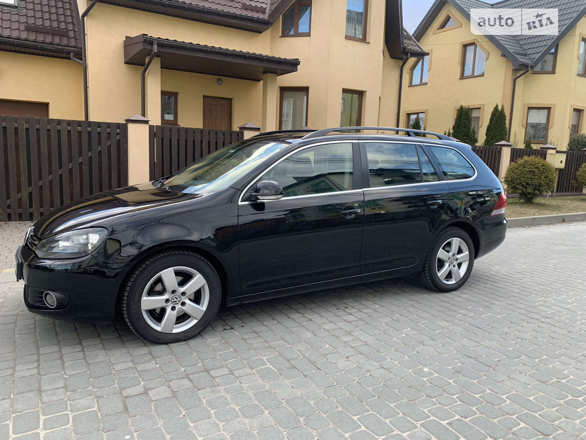 VOLKSWAGEN GOLF VARIANT 2011