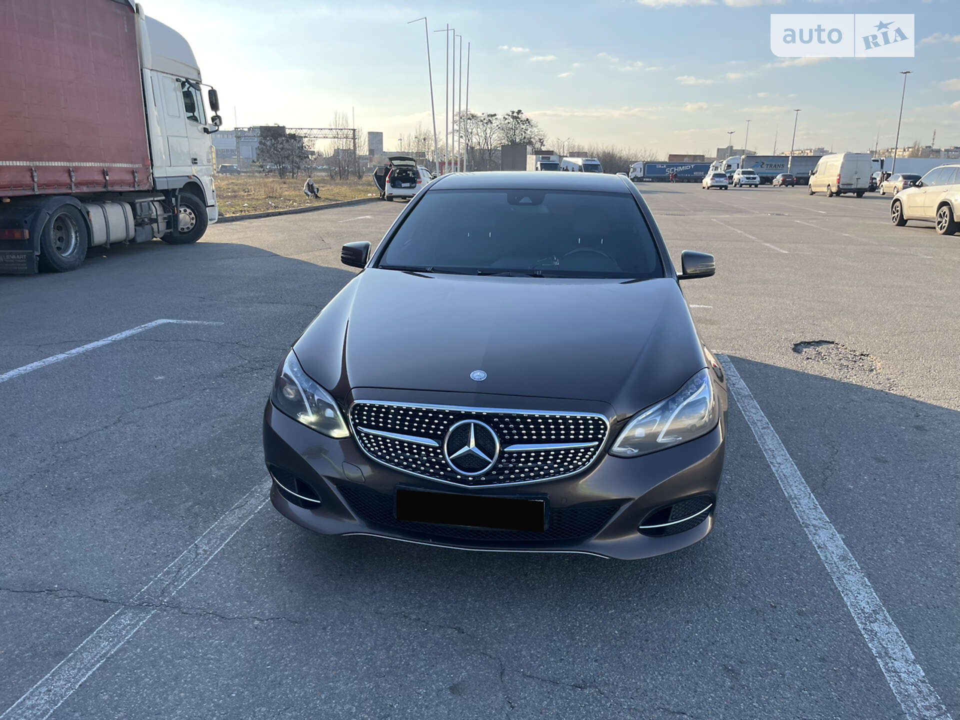 MERCEDES-BENZ E 200