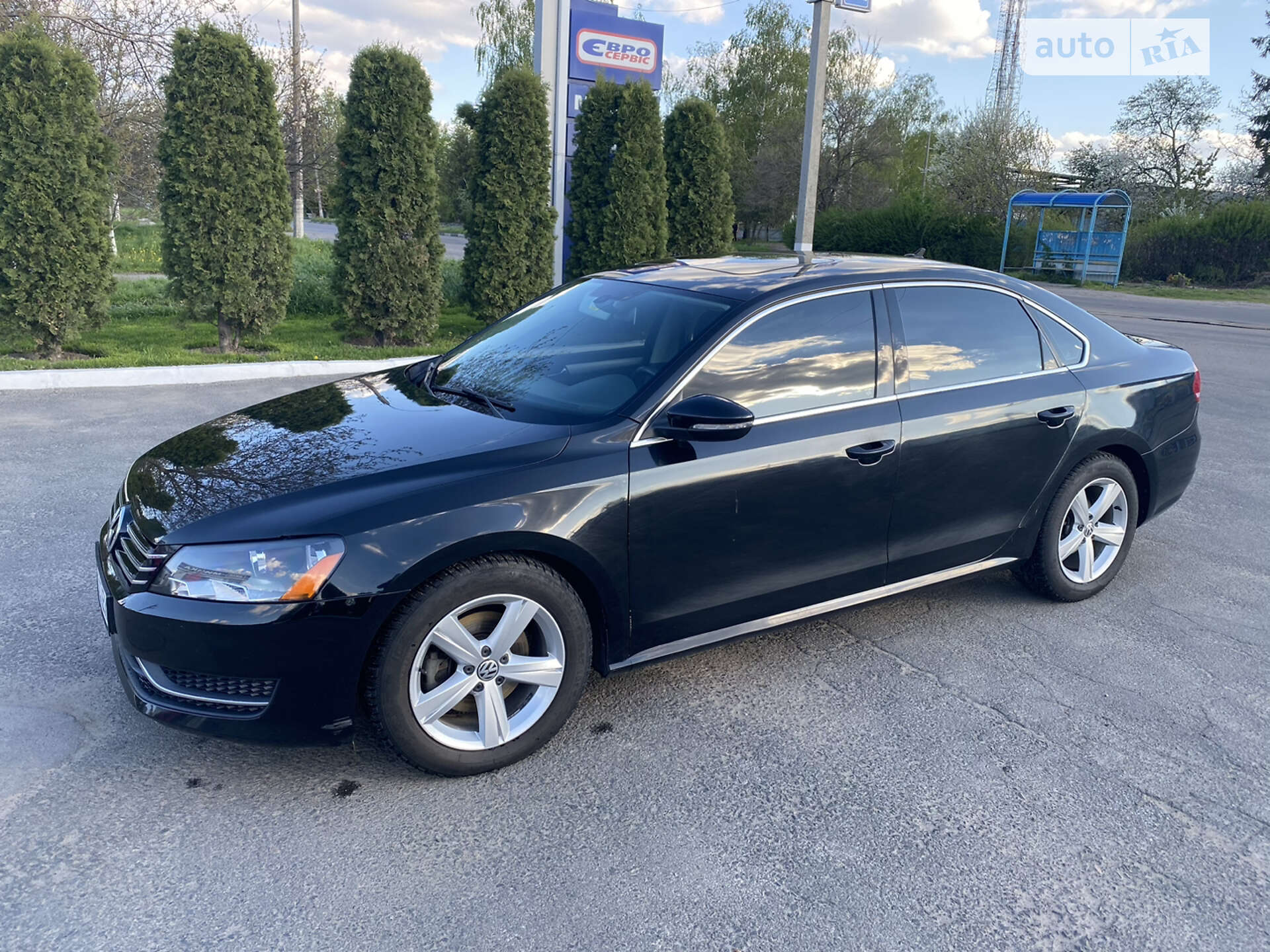 VOLKSWAGEN PASSAT 2012