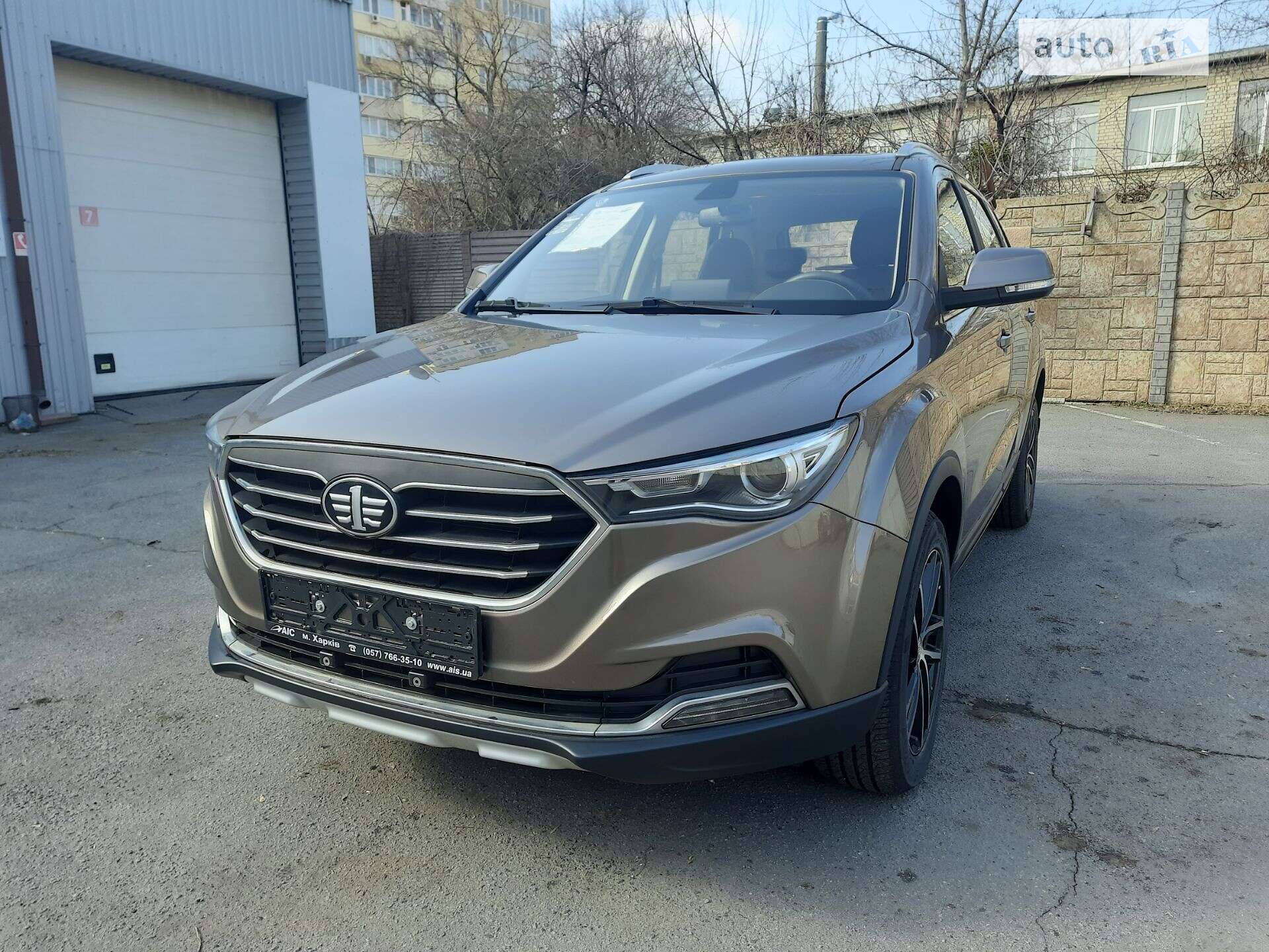FAW X 40 2020
