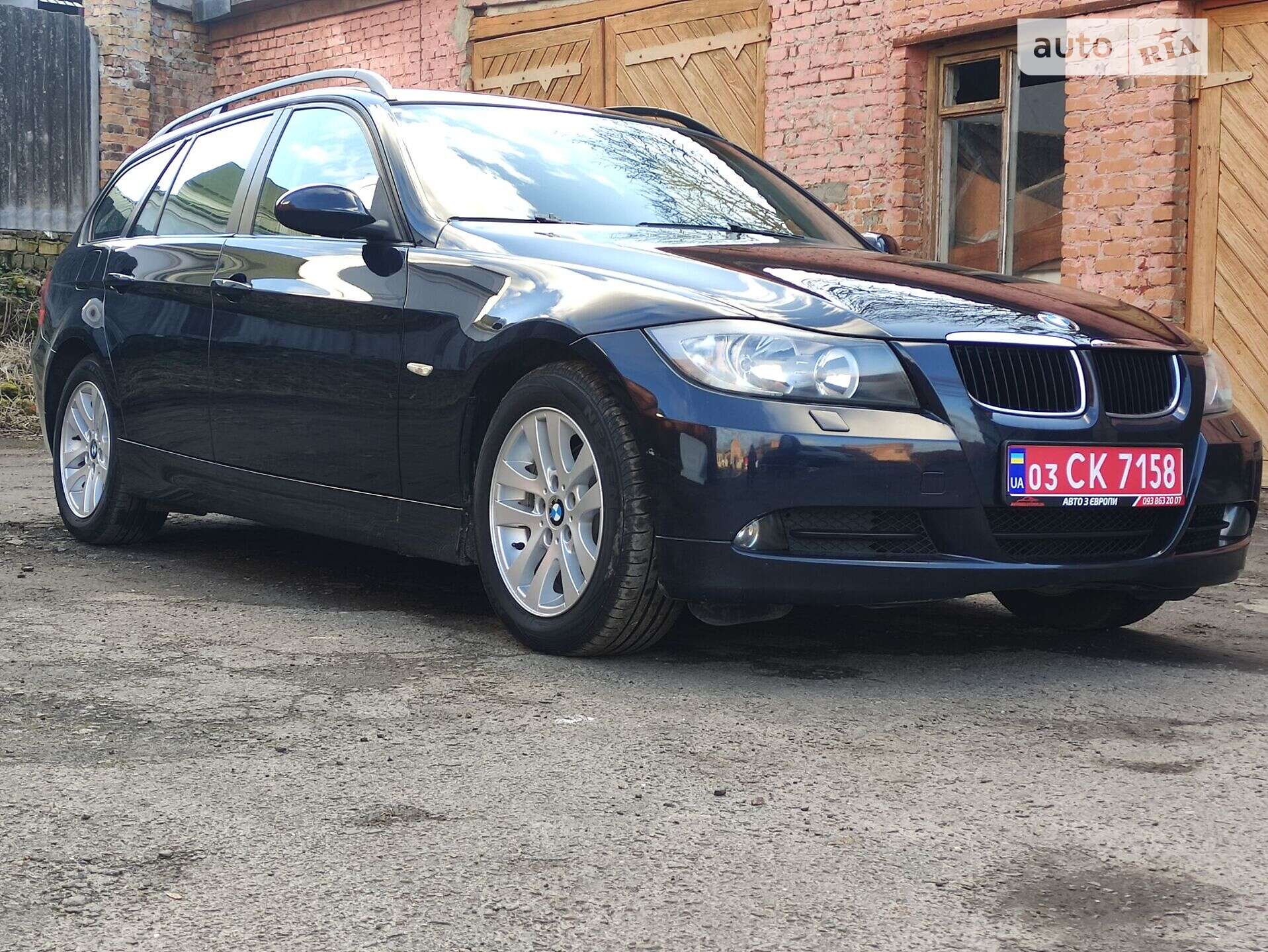 Головне фото звіту автомобіля BMW 320I 2007