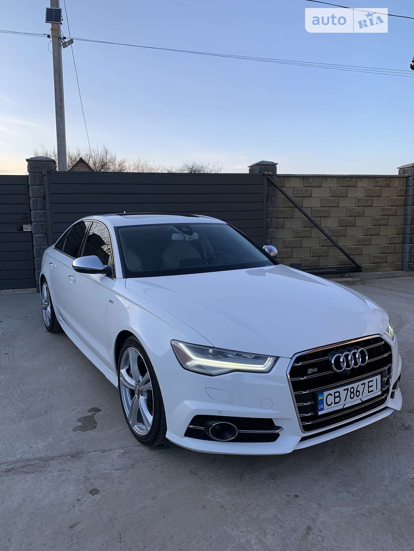 AUDI S6 2015