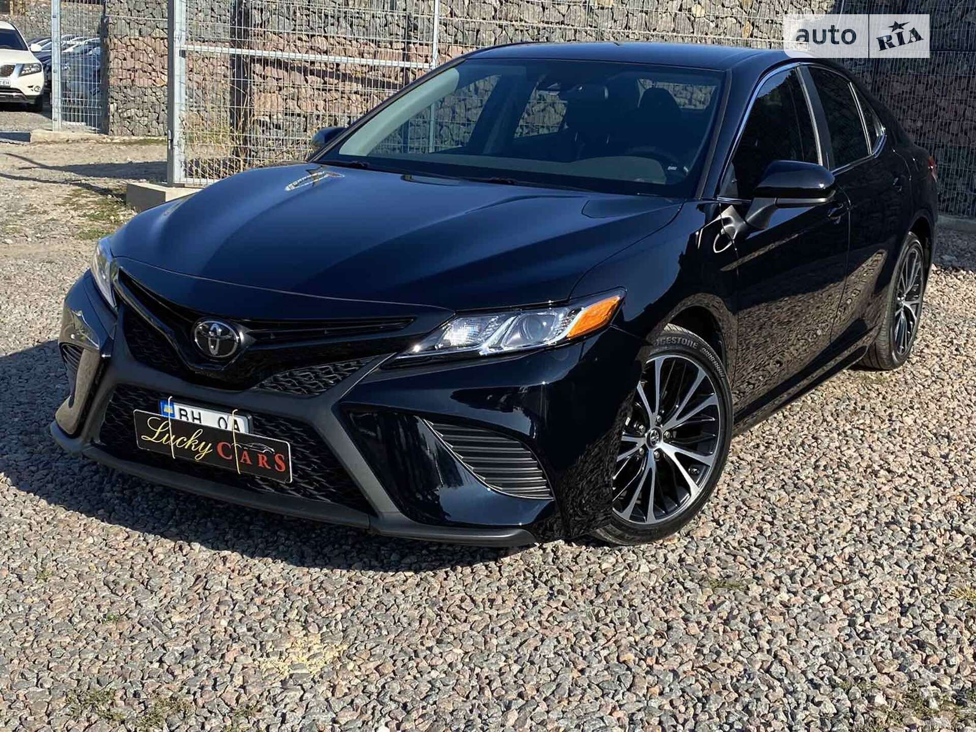 TOYOTA CAMRY