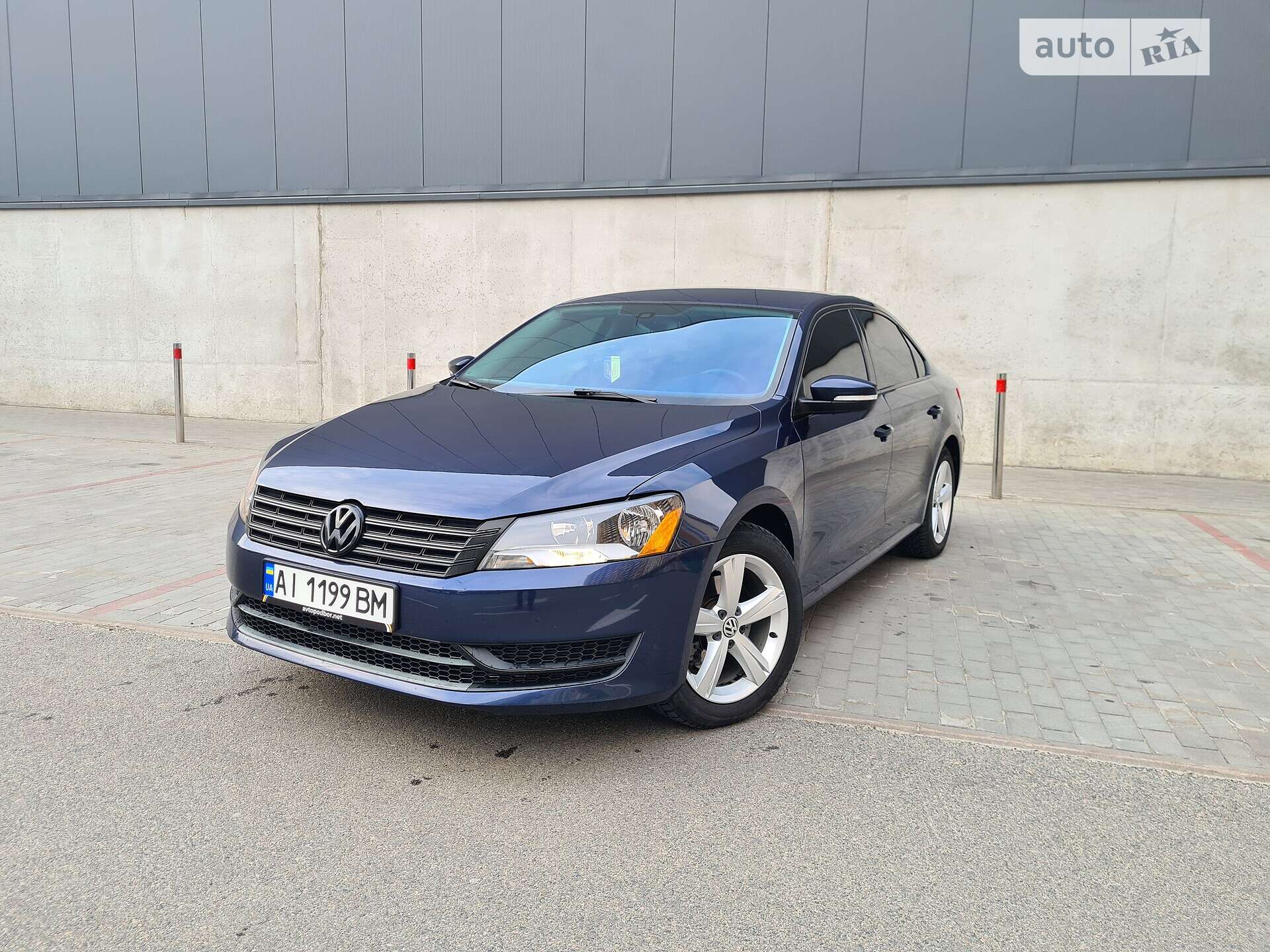 VOLKSWAGEN PASSAT 2013