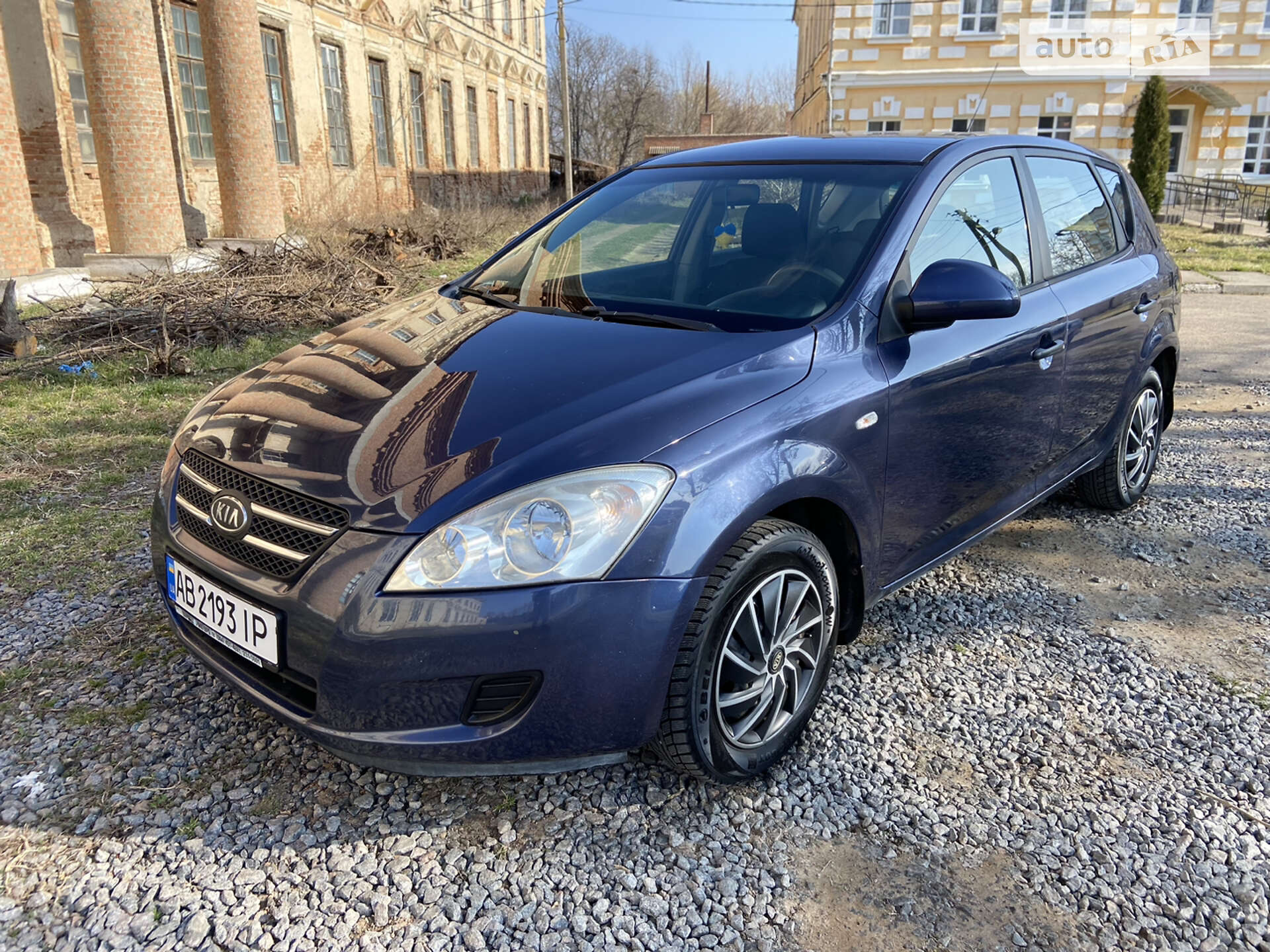 Головне фото звіту автомобіля KIA CEE'D 2007