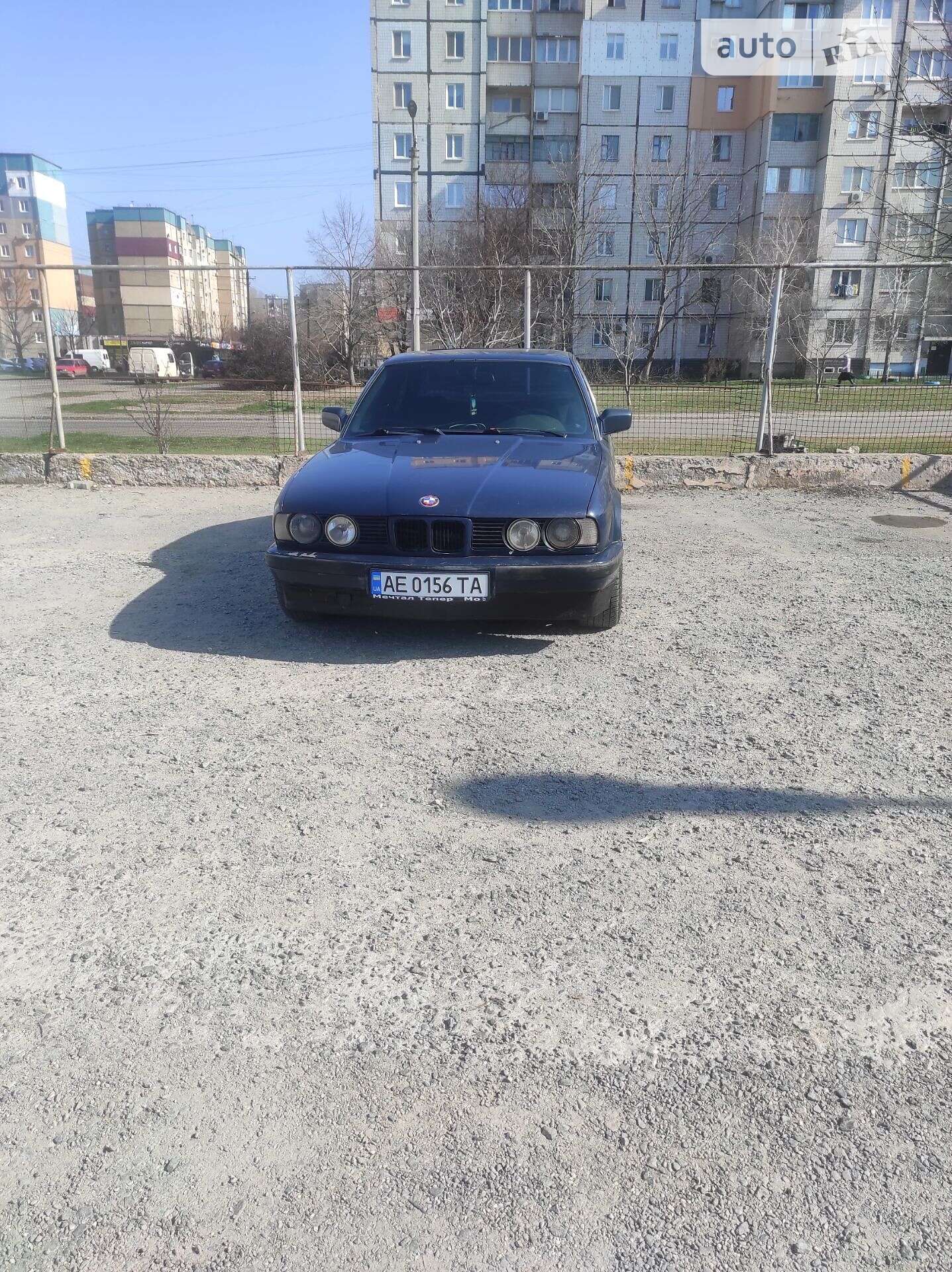 Головне фото звіту автомобіля BMW 520I 1991