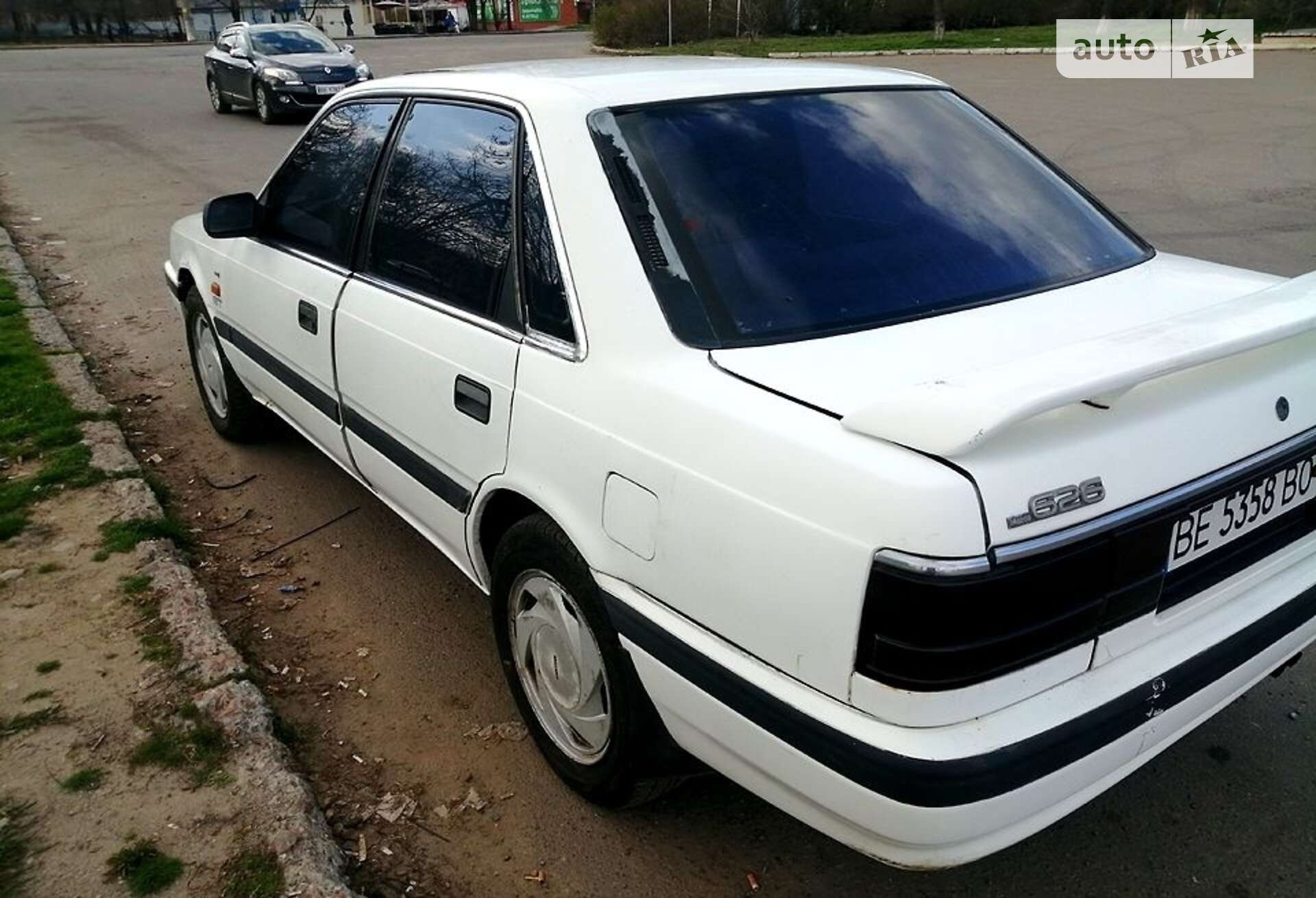 MAZDA 626 1988