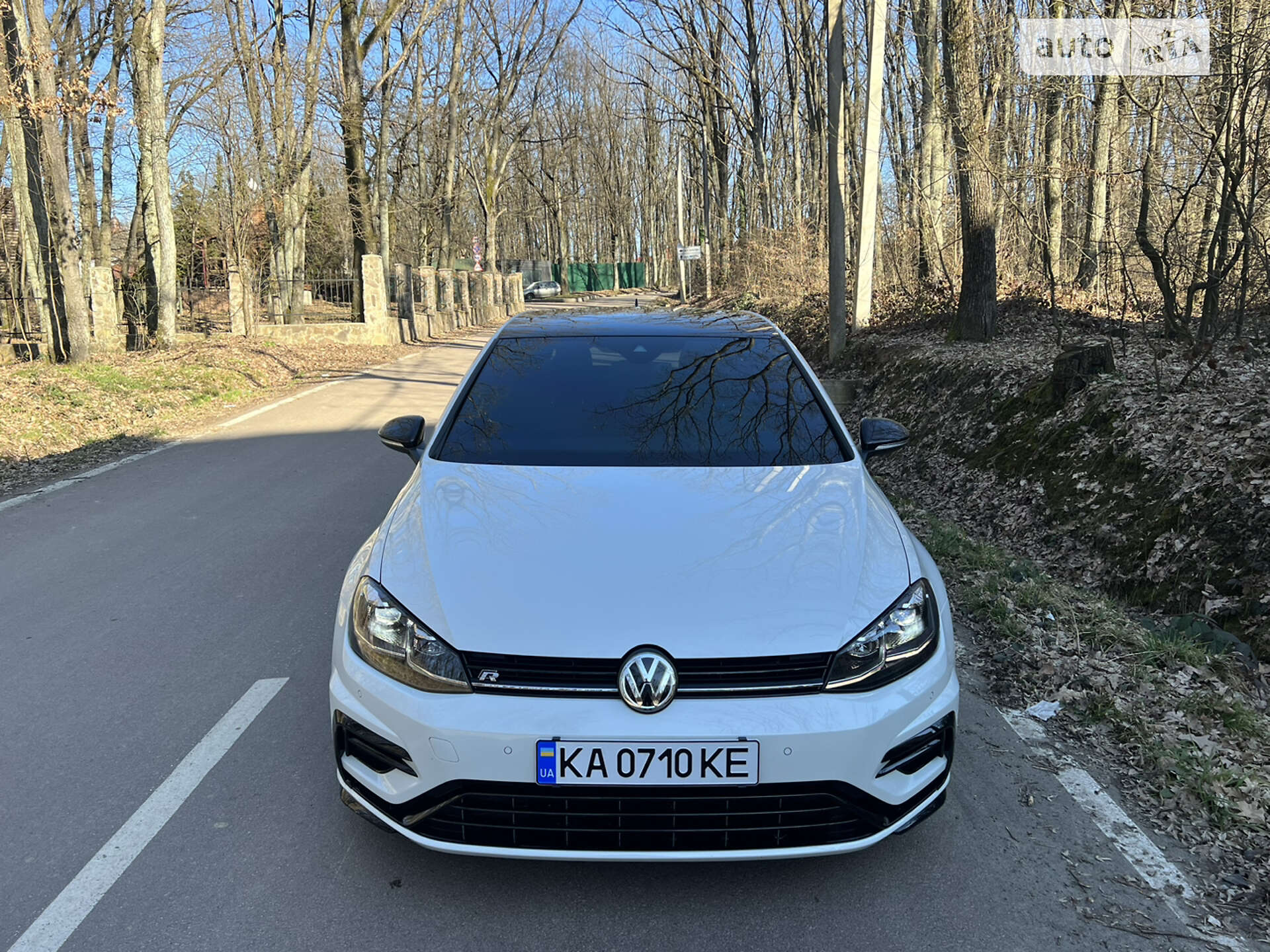 VOLKSWAGEN GOLF 2019