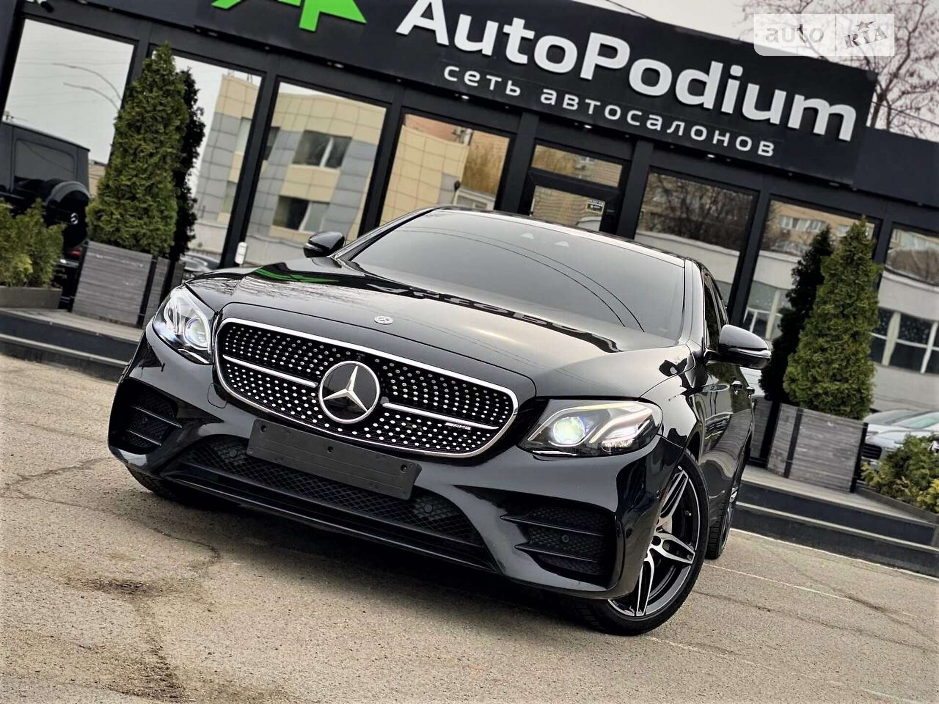 MERCEDES-BENZ E 220 D