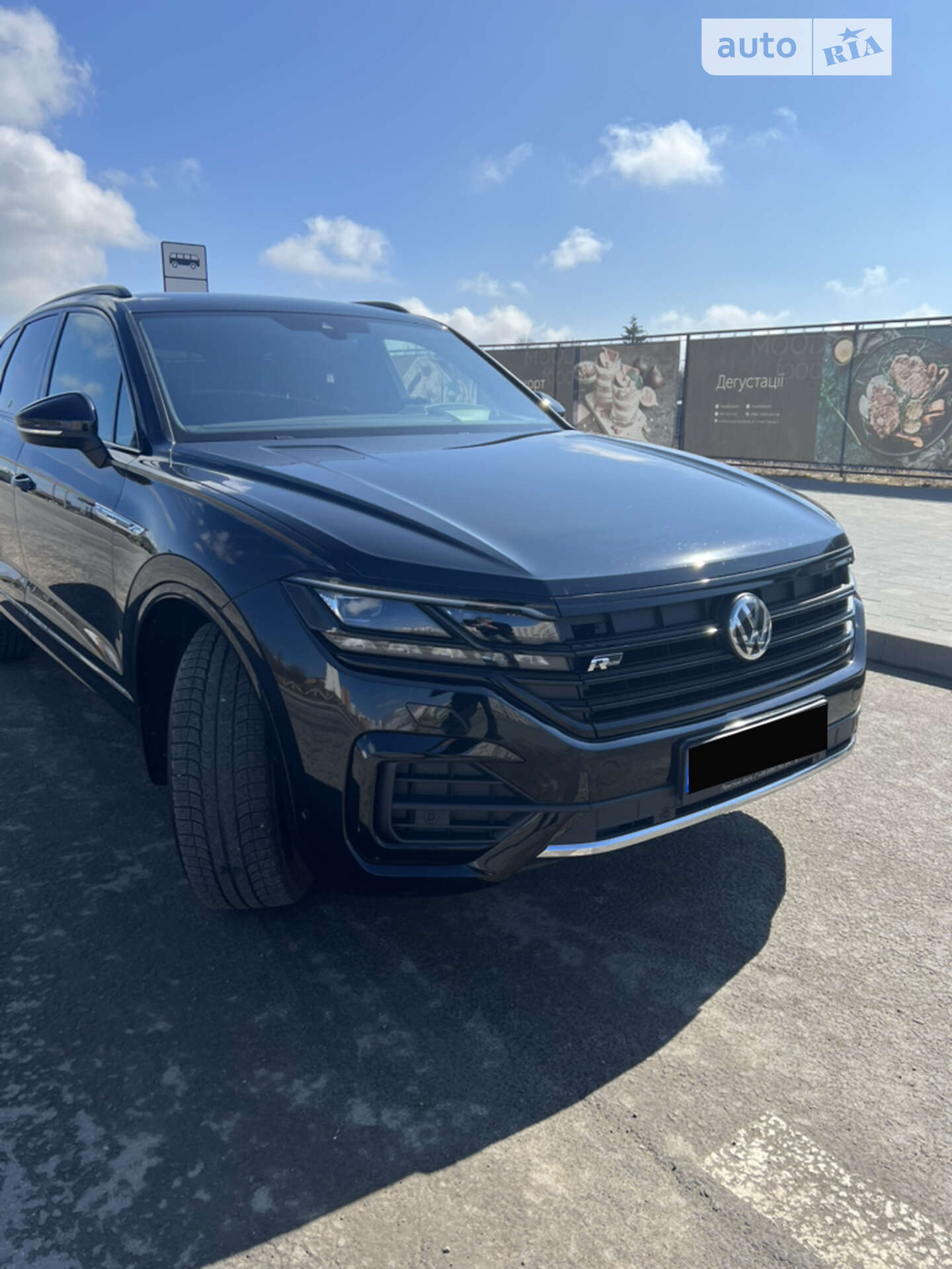 VOLKSWAGEN TOUAREG 2019
