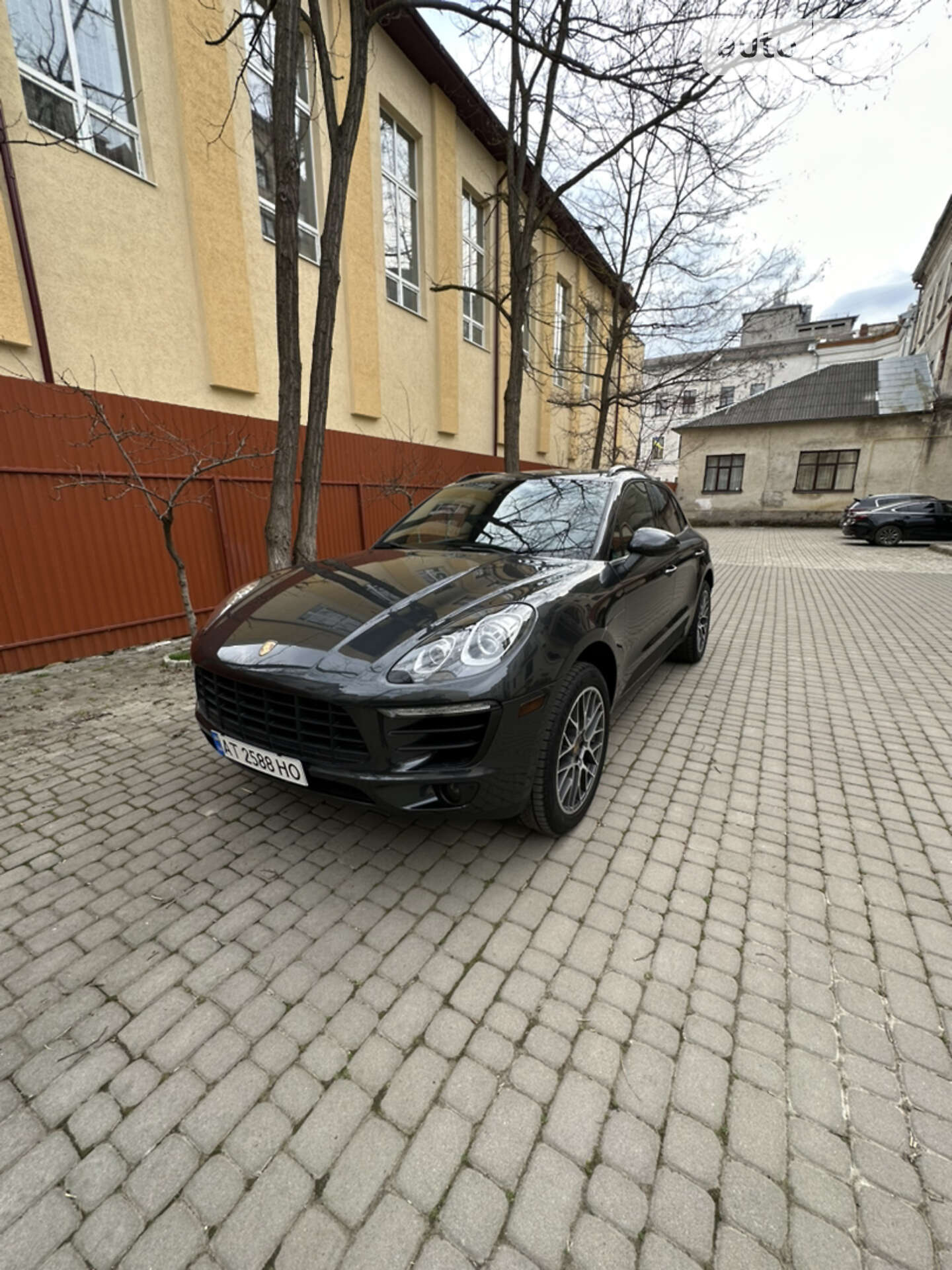 PORSCHE MACAN 2018