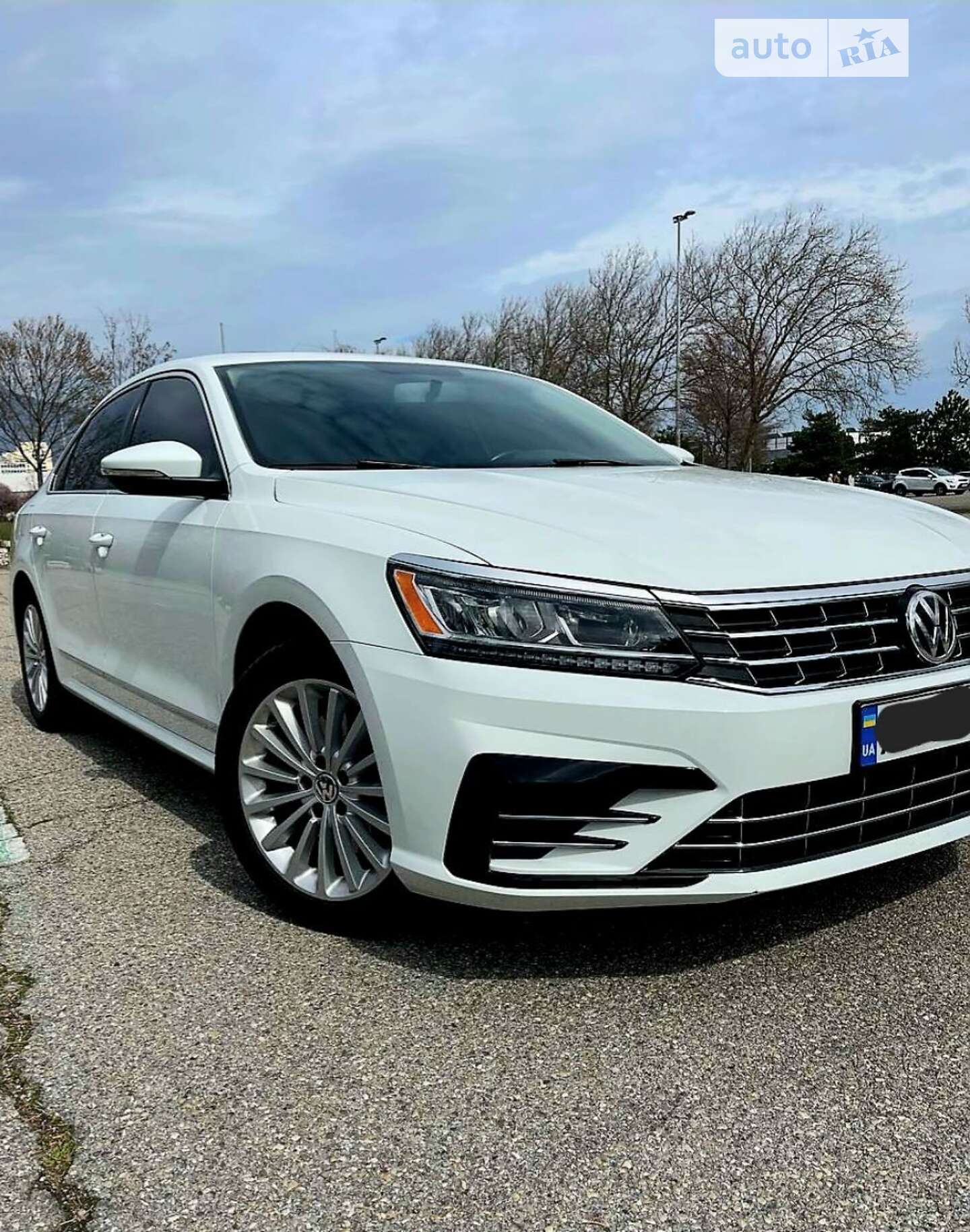 VOLKSWAGEN PASSAT 2016