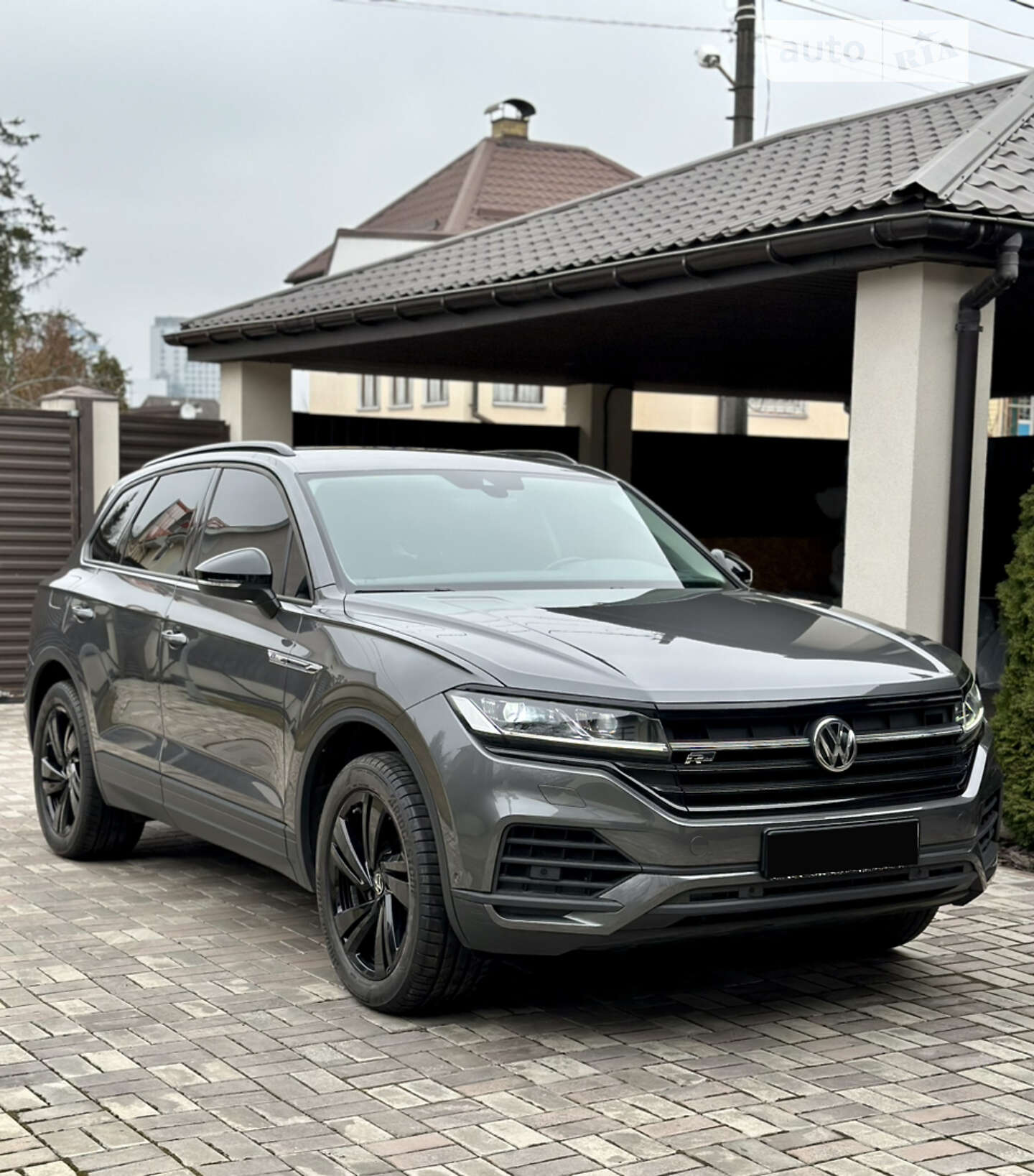 VOLKSWAGEN TOUAREG 2019
