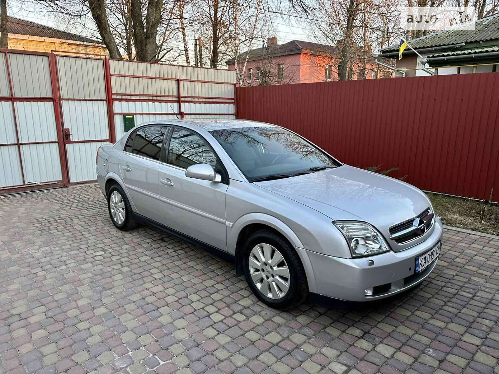 Головне фото звіту автомобіля OPEL VECTRA 2005