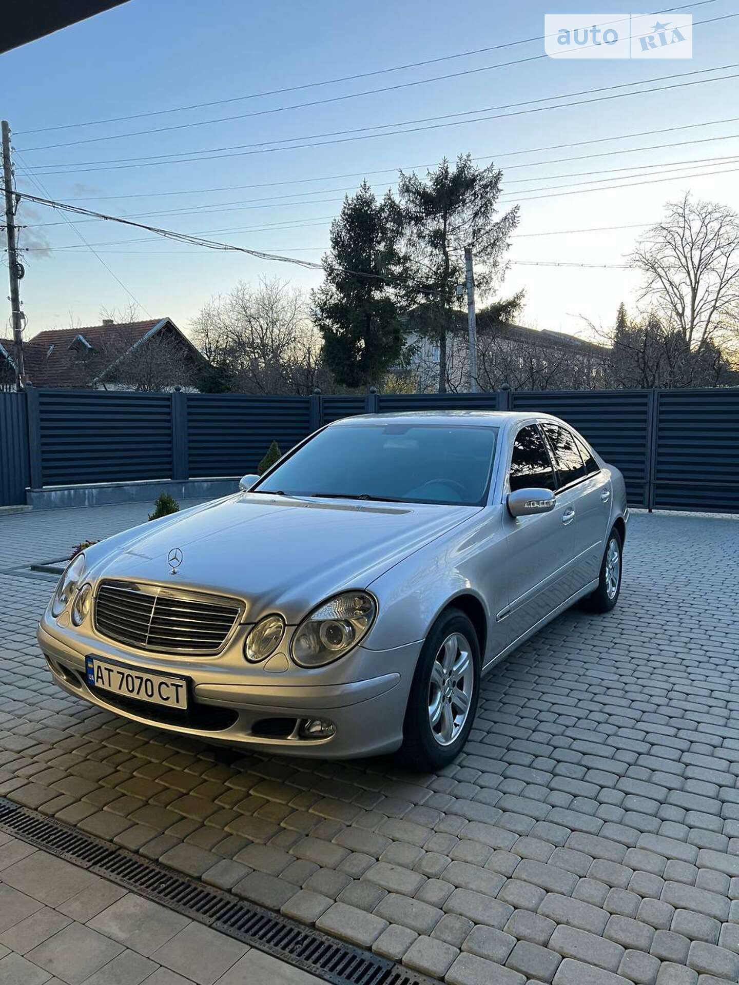 MERCEDES-BENZ E 200 CDI