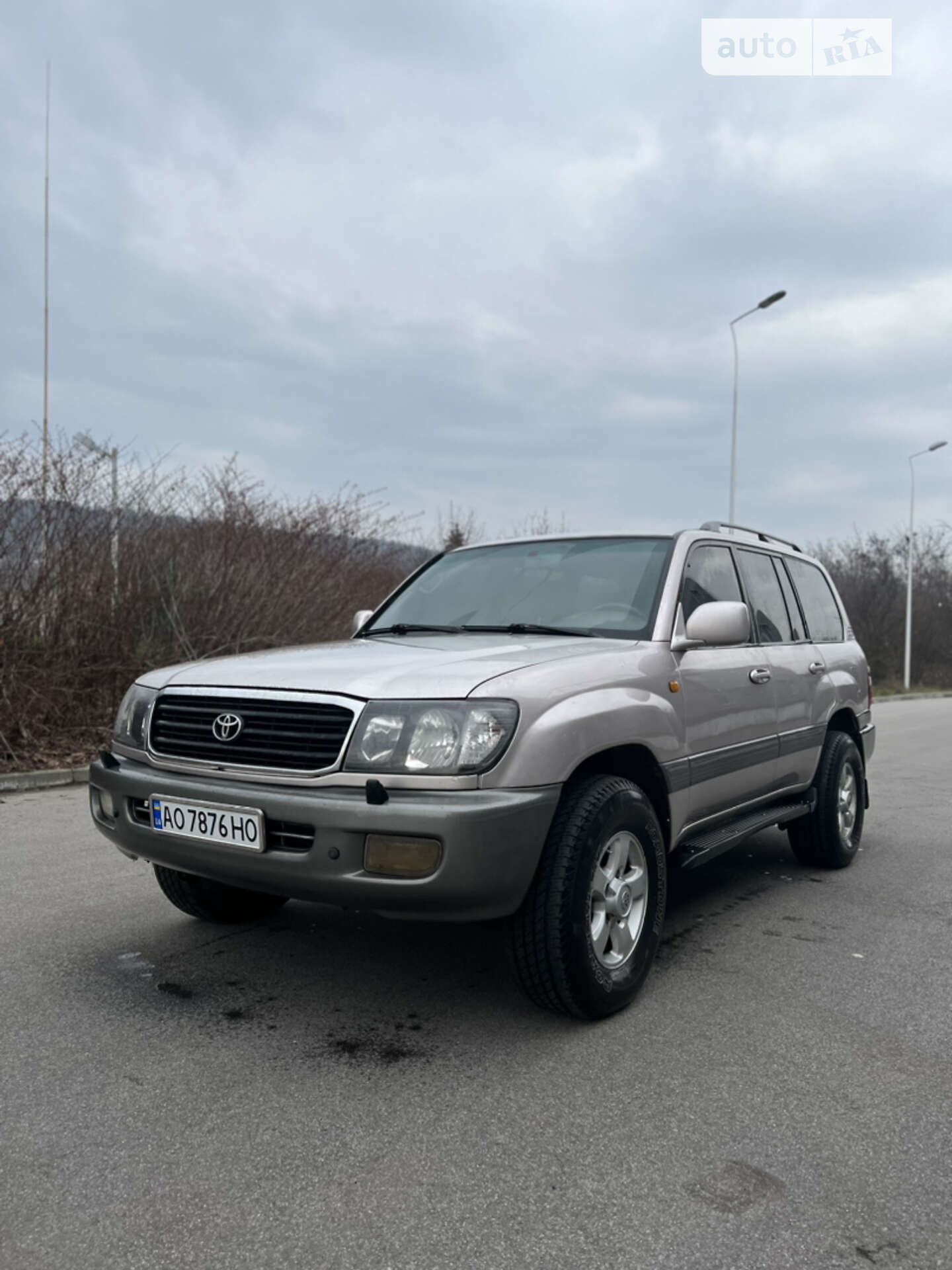 TOYOTA LAND CRUISER 2000