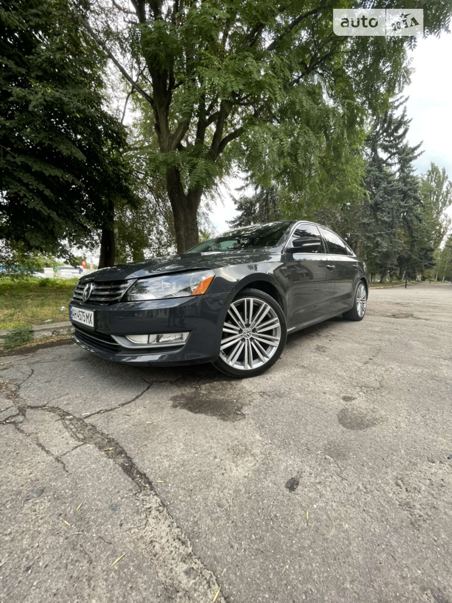 VOLKSWAGEN PASSAT 2014