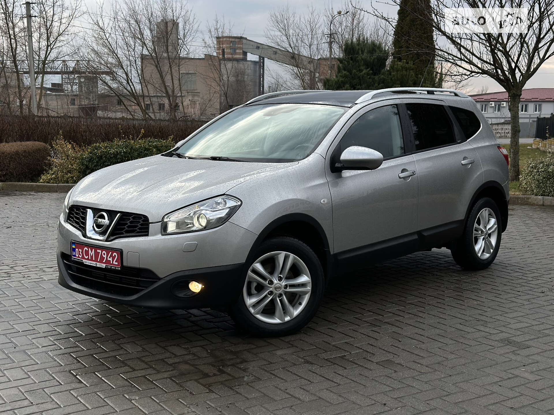 Nissan Qashqai+2 2011