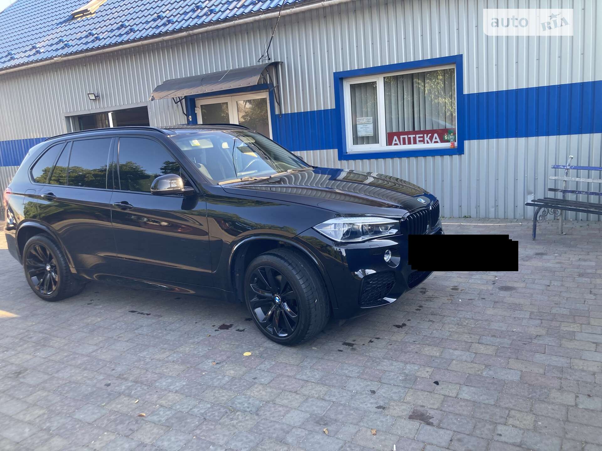 Головне фото звіту автомобіля BMW X5 2016