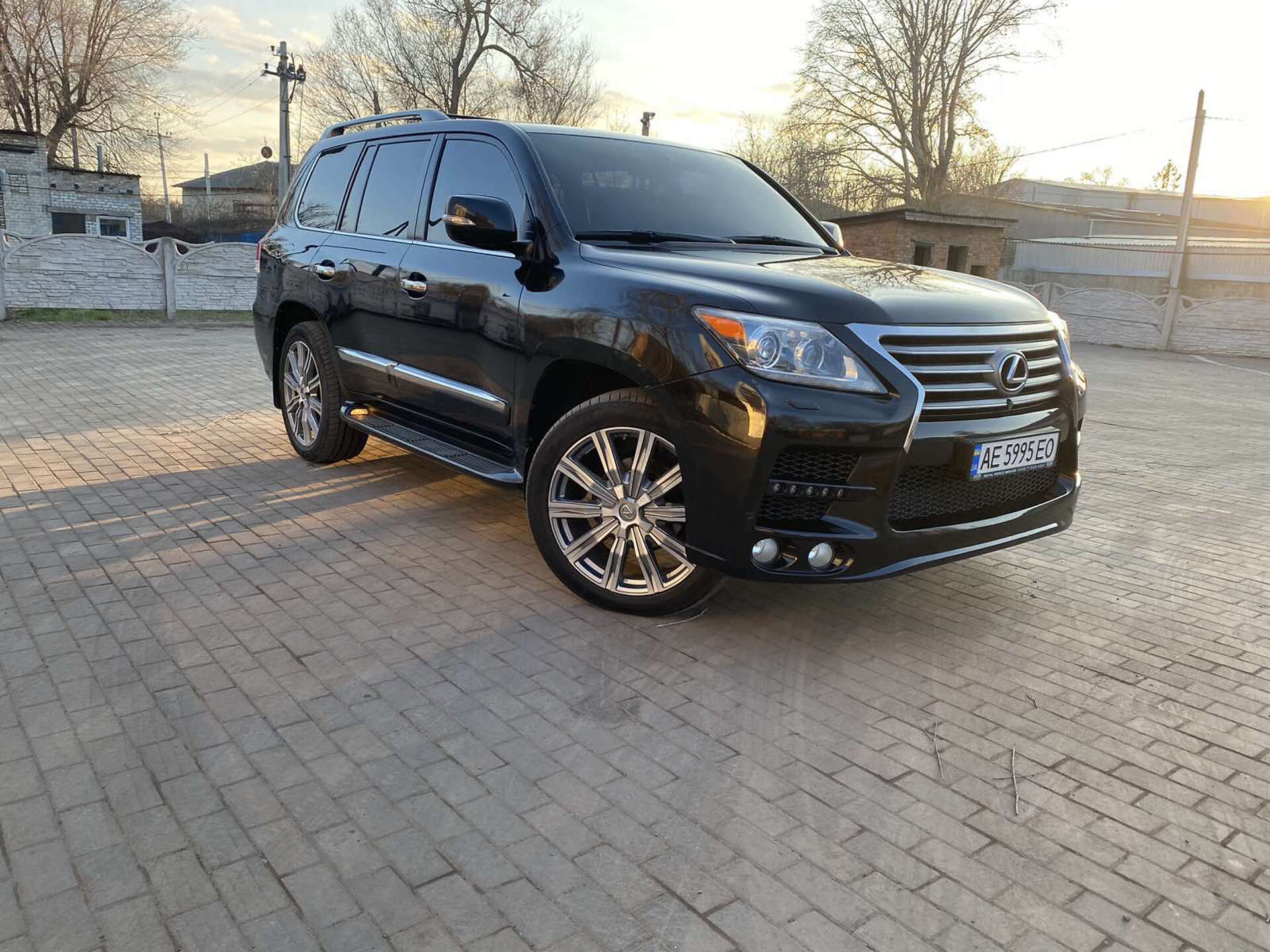 LEXUS LX 570 2013