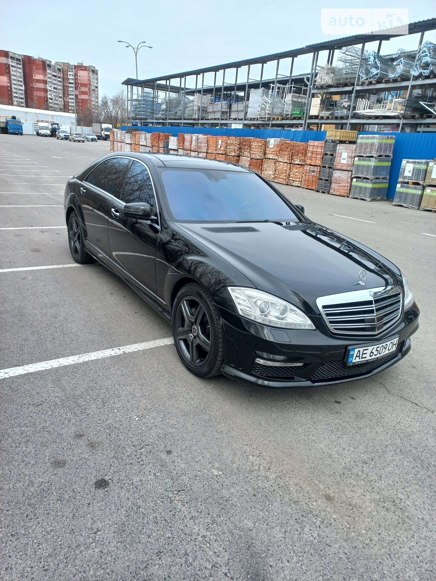 MERCEDES-BENZ S 550