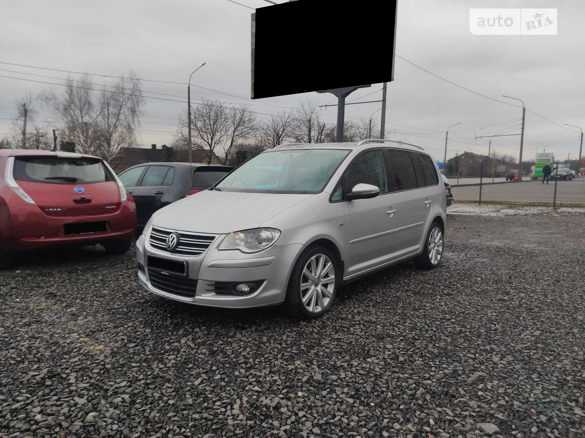 VOLKSWAGEN TOURAN 2009