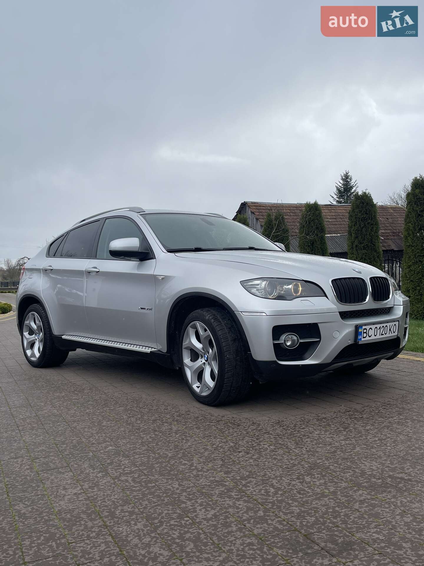 BMW X6 2011