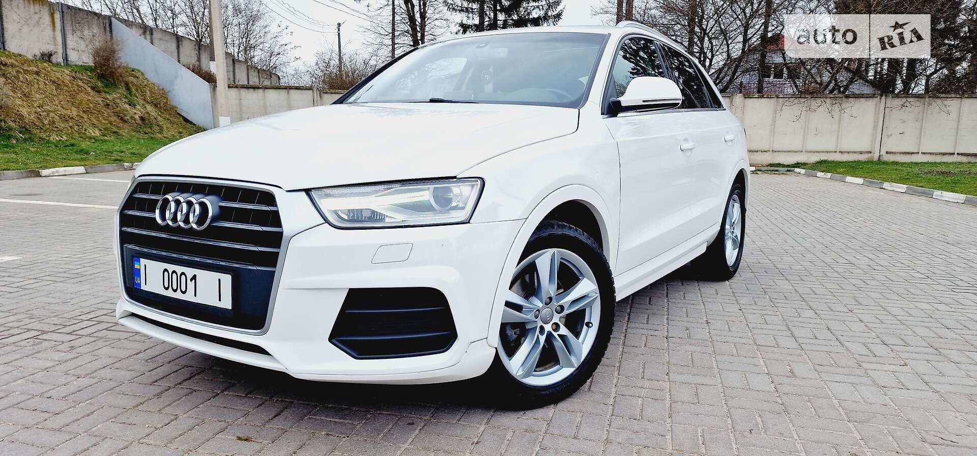 AUDI Q3 2015