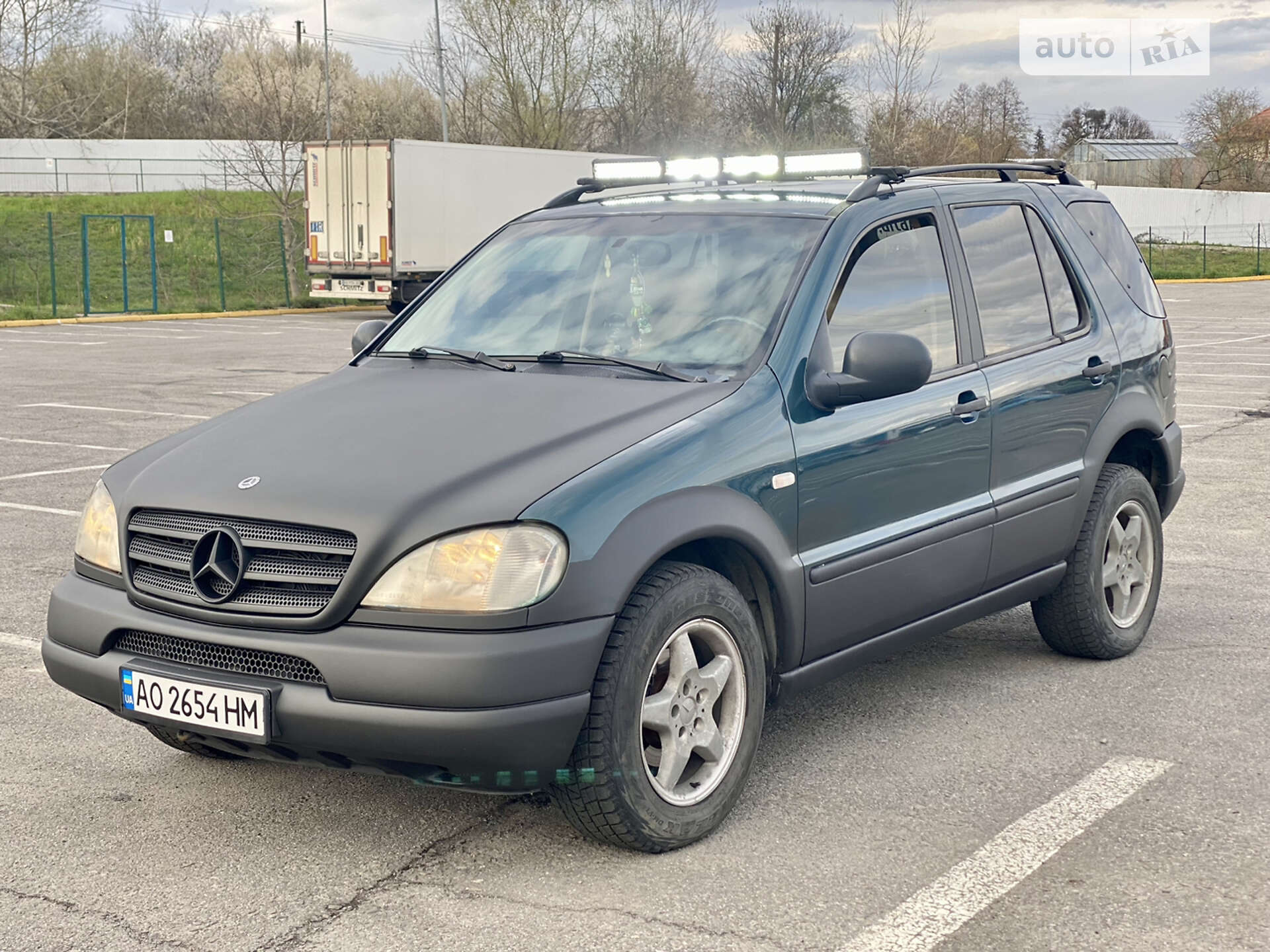 MERCEDES-BENZ ML 320 1999