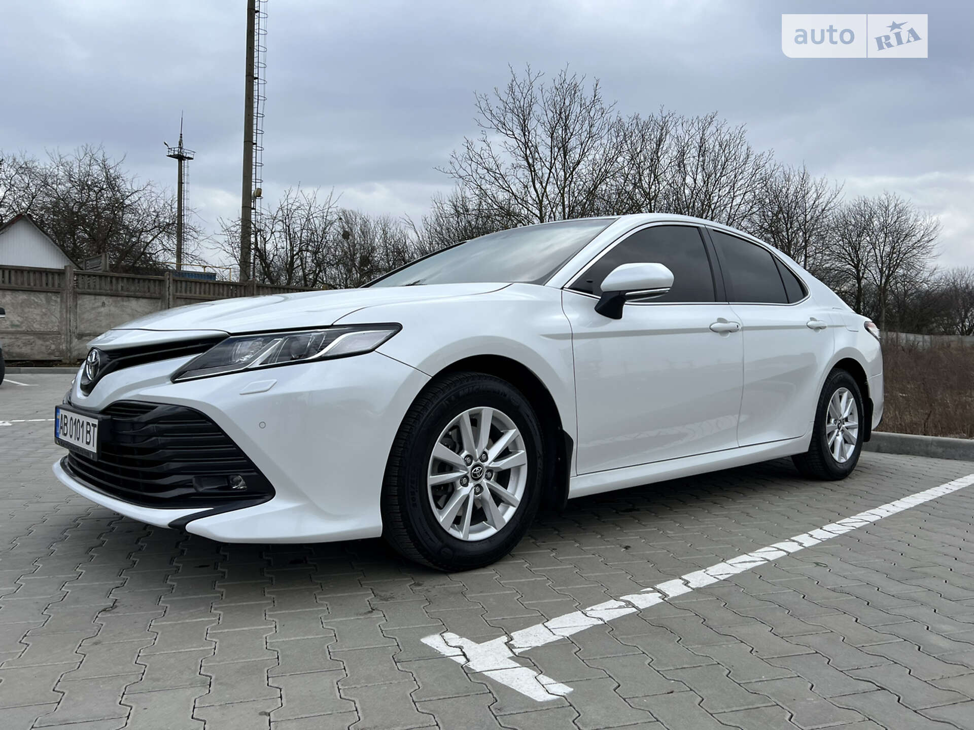 TOYOTA CAMRY
