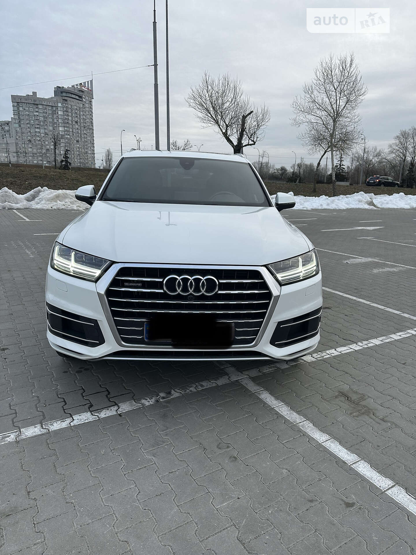 Головне фото звіту автомобіля AUDI Q7 2017