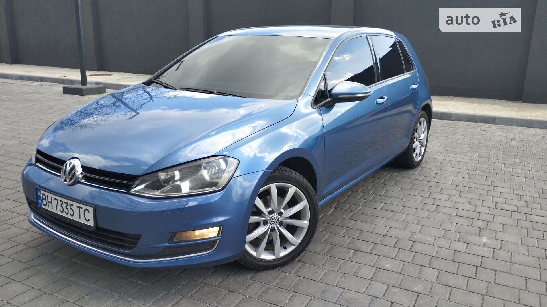 VOLKSWAGEN GOLF 2014