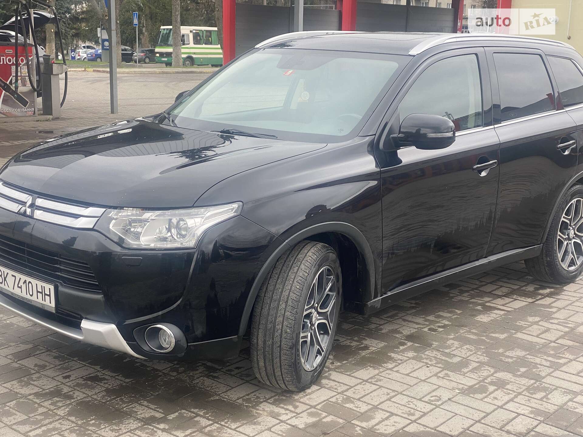 MITSUBISHI OUTLANDER 2014