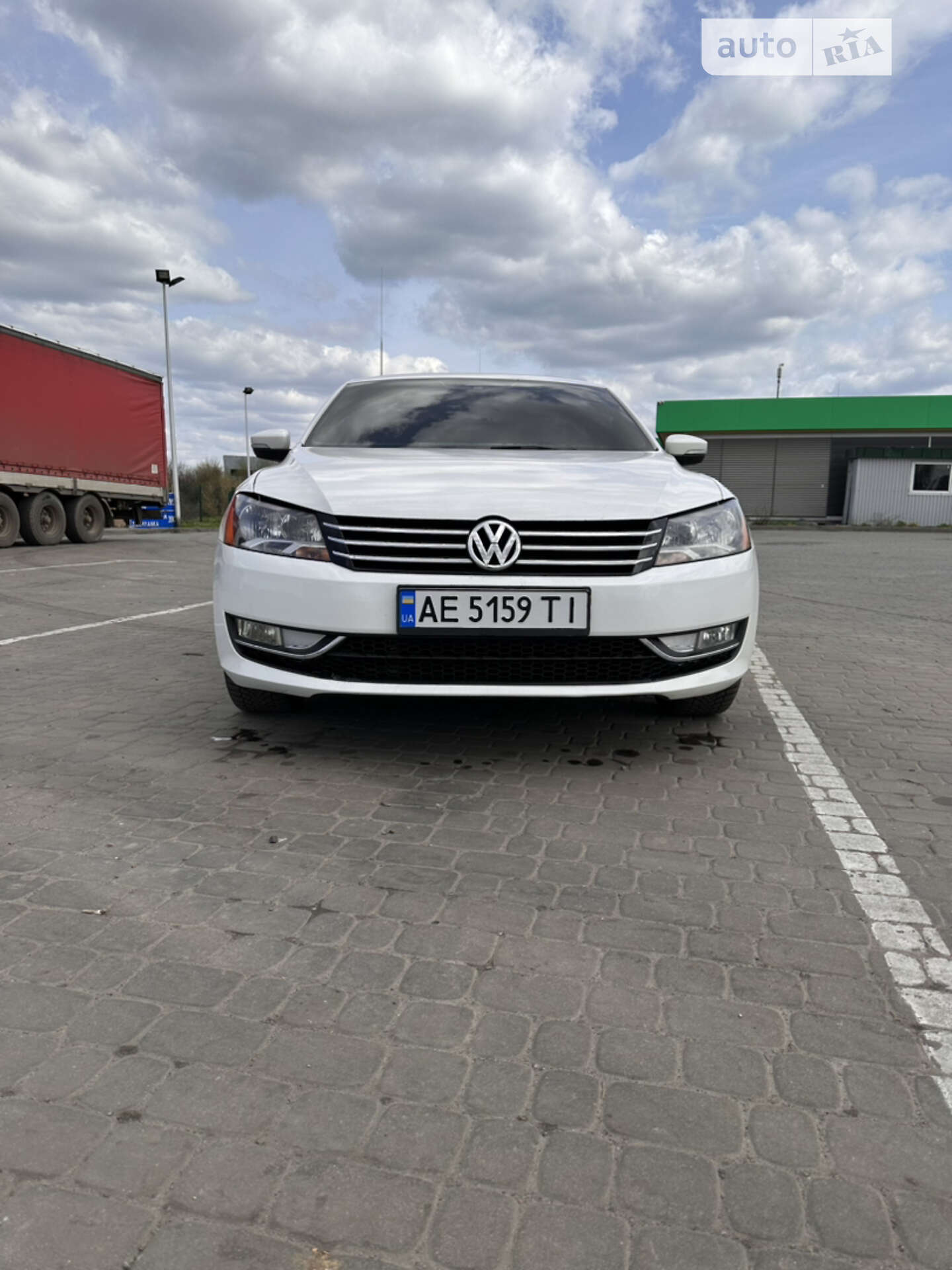 VOLKSWAGEN PASSAT 2015