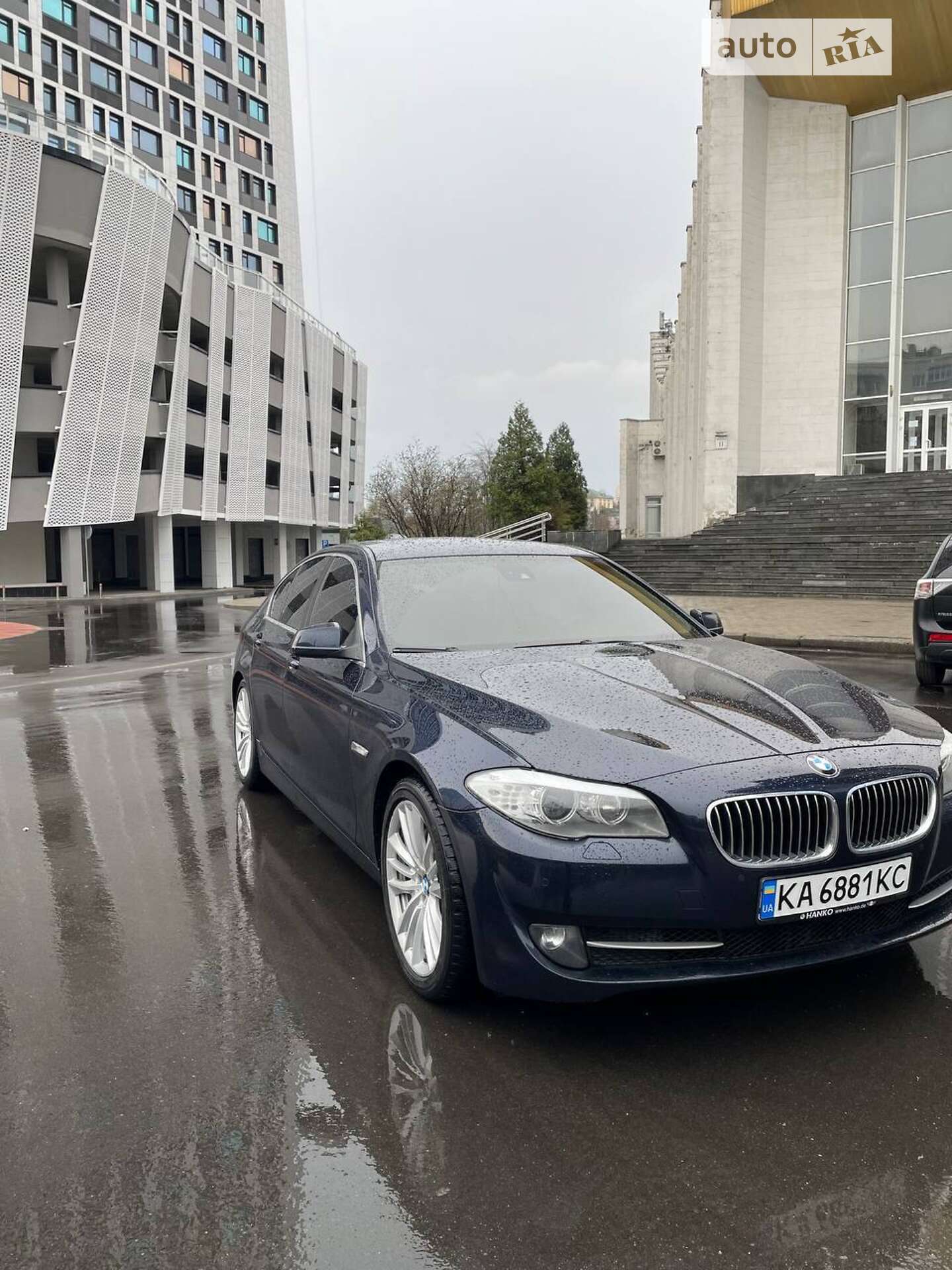BMW 530 2011