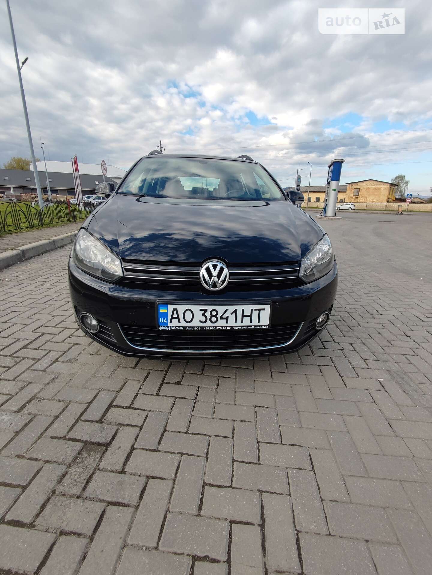 VOLKSWAGEN GOLF 2011