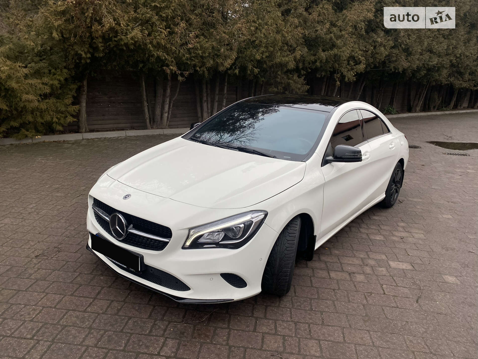 MERCEDES-BENZ CLA 220 2017