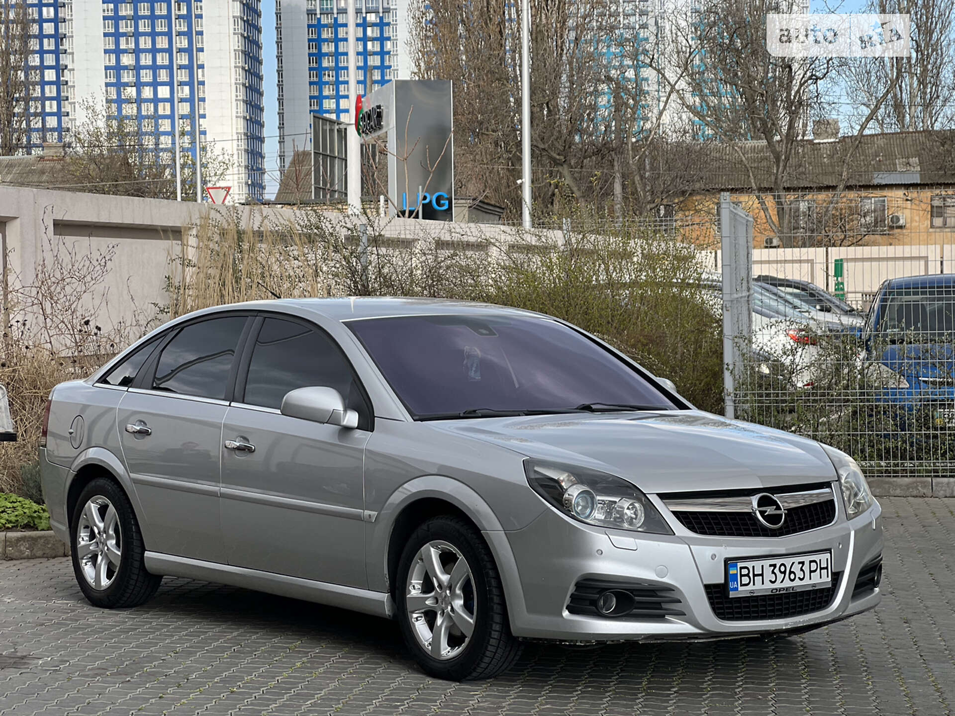 Головне фото звіту автомобіля OPEL VECTRA 2008